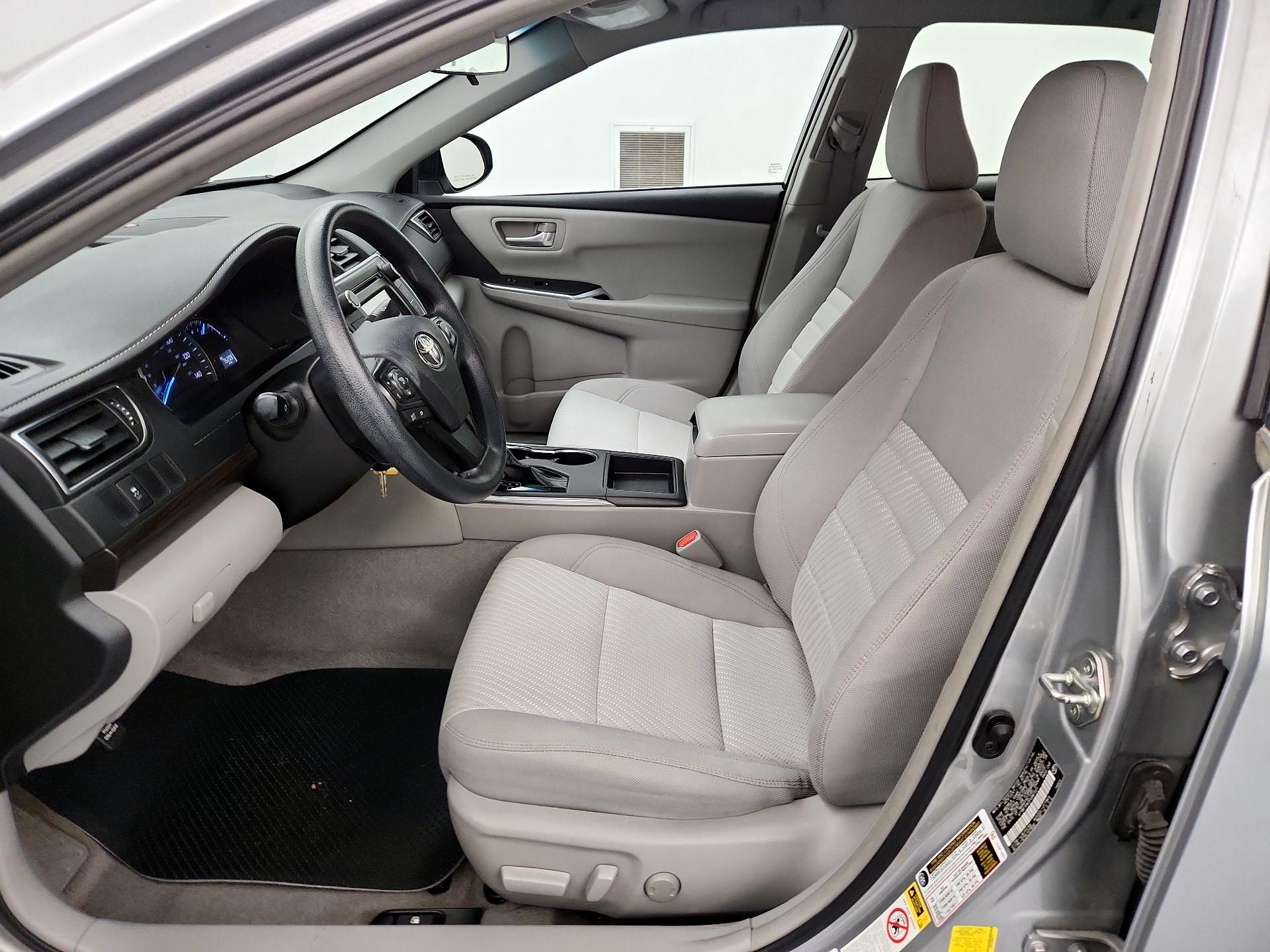Thumbnail: 2015 Toyota Camry - 11
