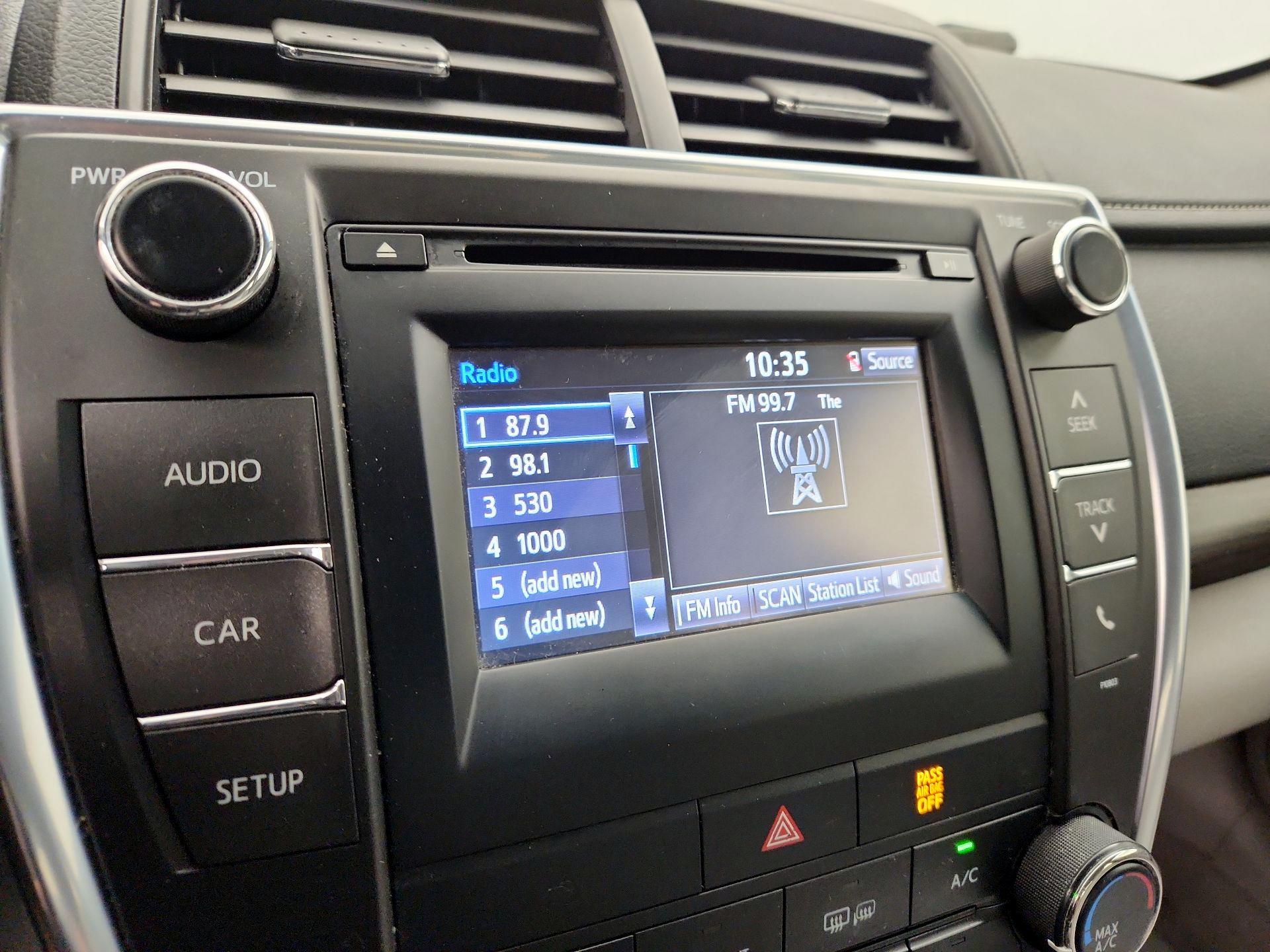 Thumbnail: 2015 Toyota Camry - 15