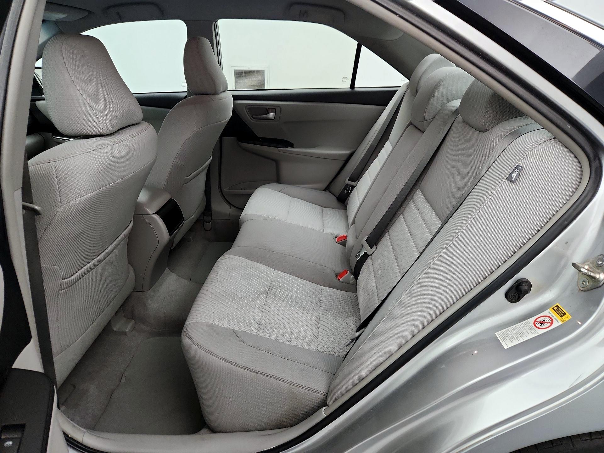 Thumbnail: 2015 Toyota Camry - 19