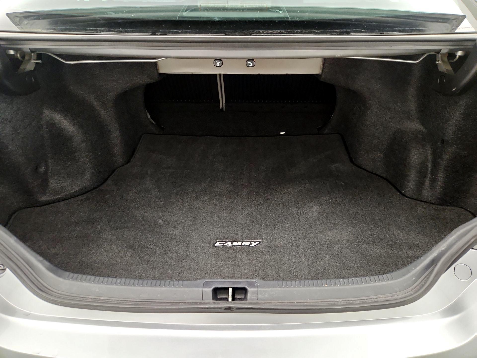 Thumbnail: 2015 Toyota Camry - 20