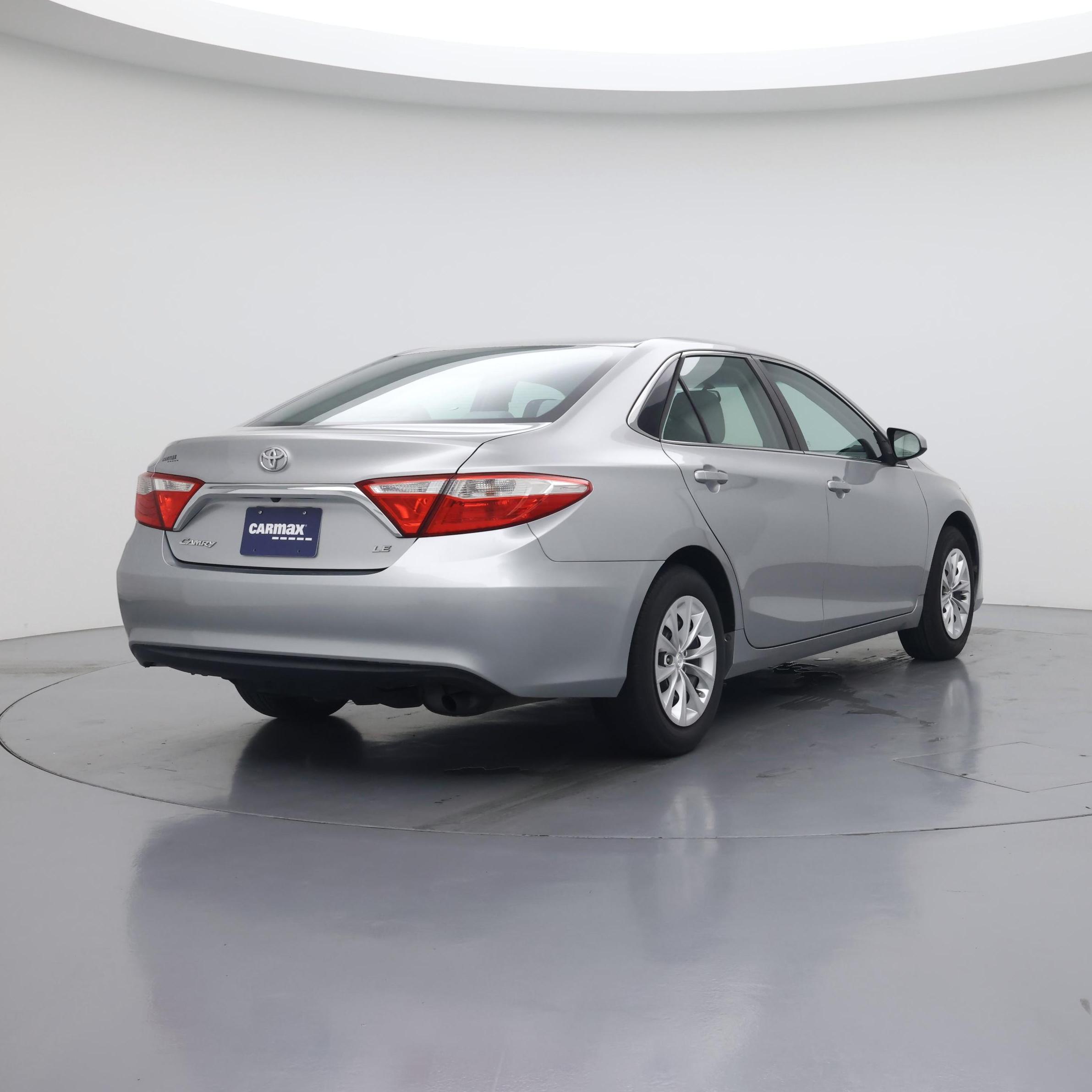 Thumbnail: 2015 Toyota Camry - 8