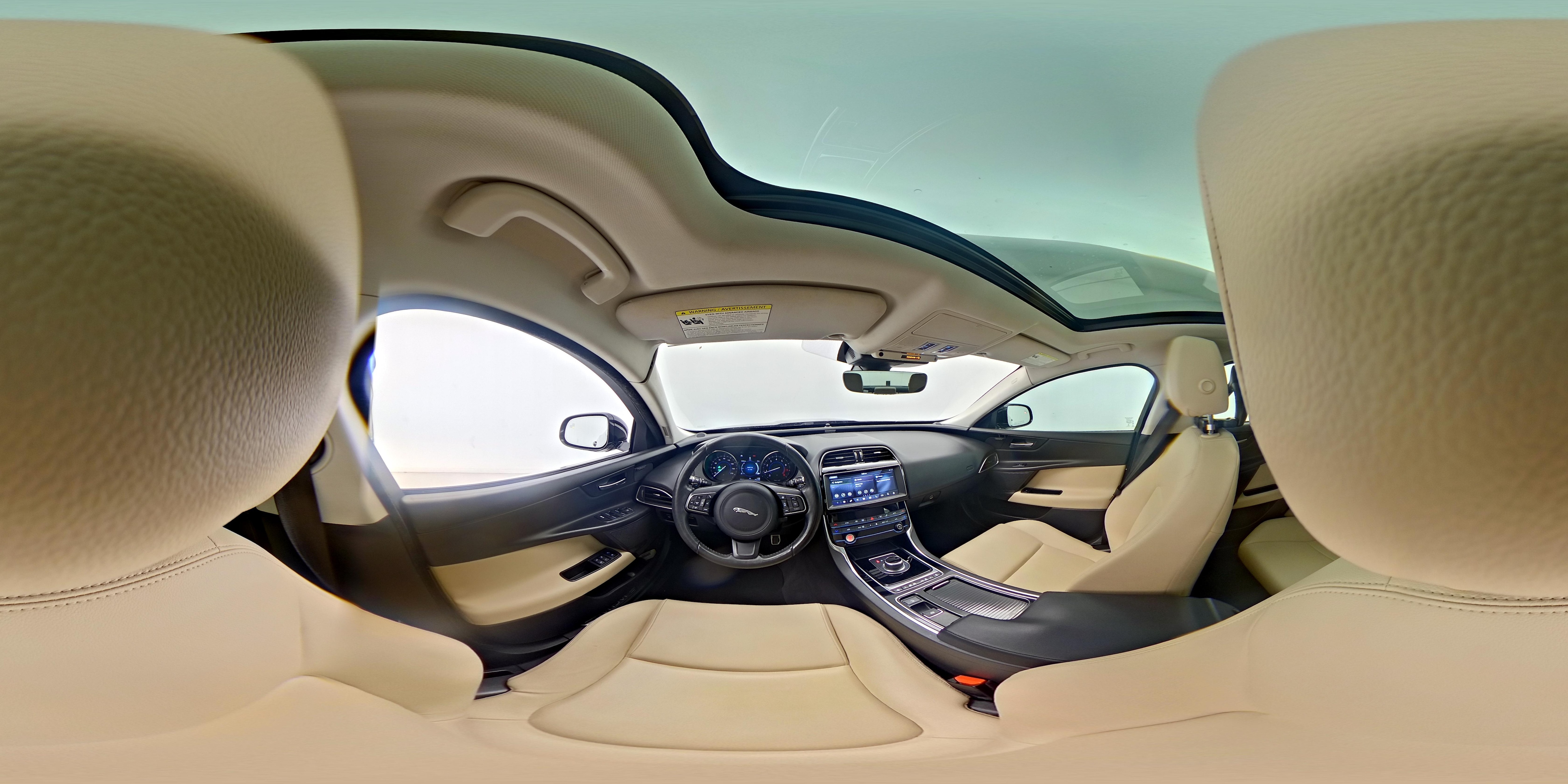 2019 Jaguar XE Premium - Photo 28