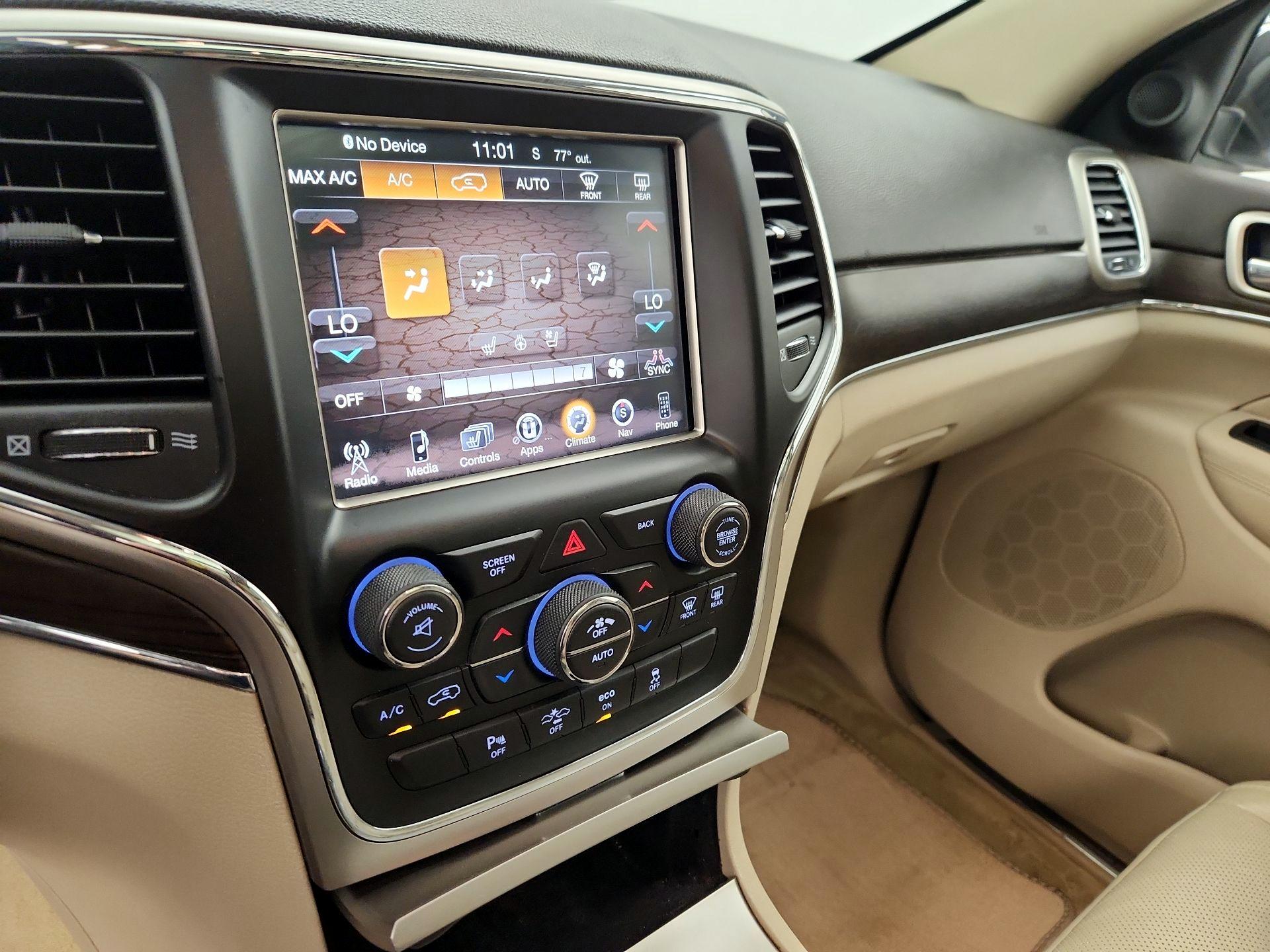 Thumbnail: 2014 Jeep Grand Cherokee - 17