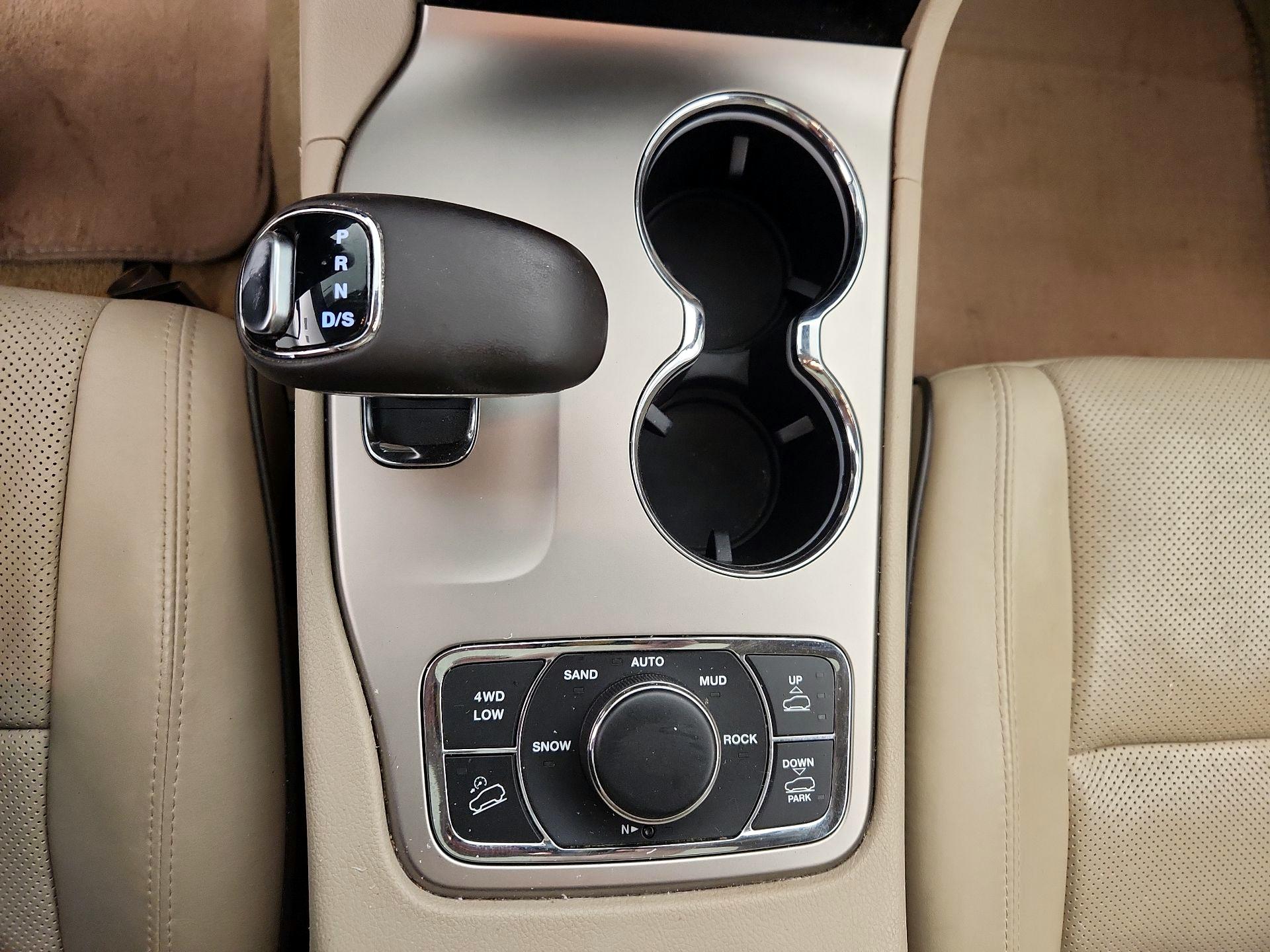 Thumbnail: 2014 Jeep Grand Cherokee - 18