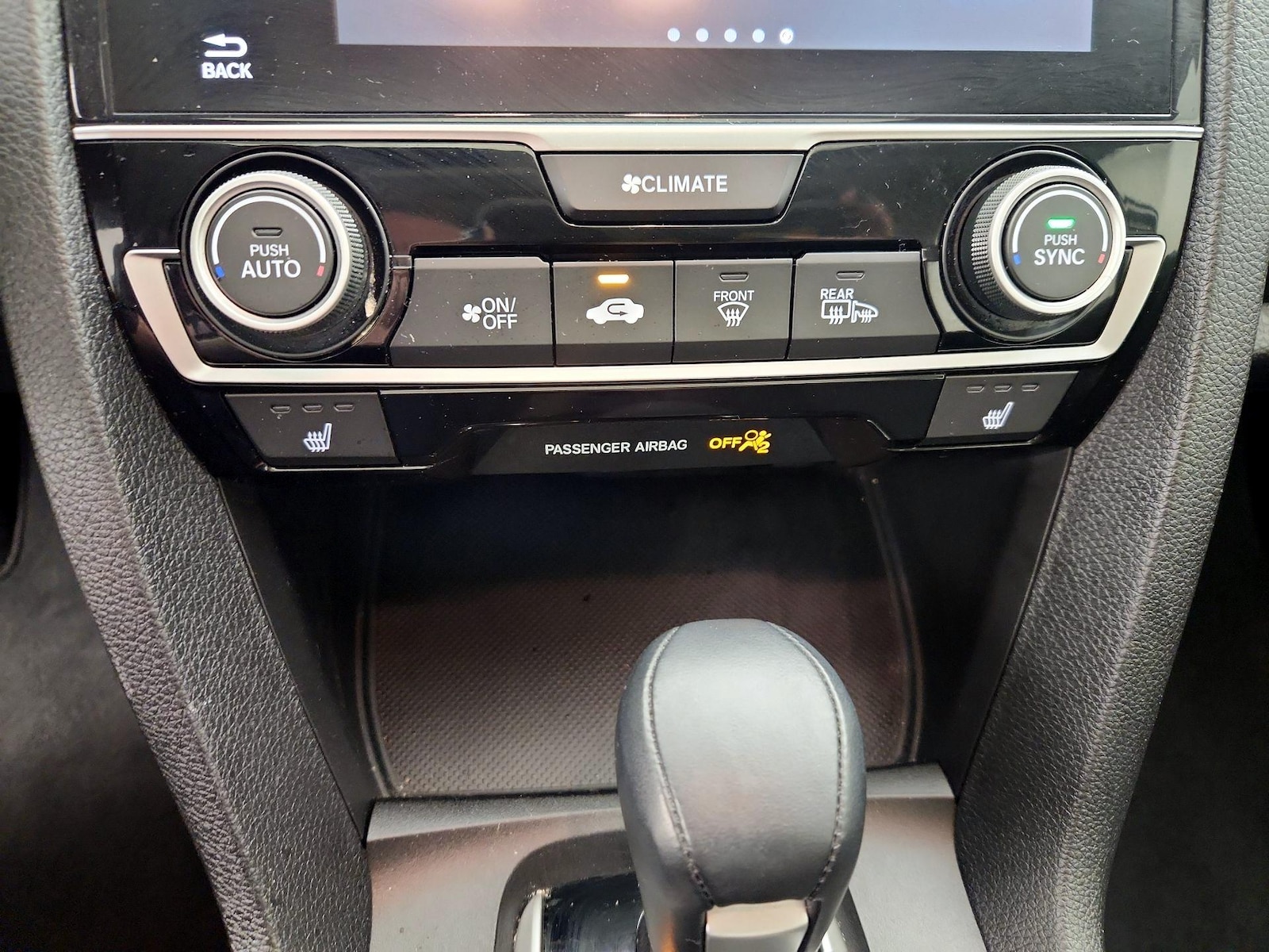 2018 Honda Civic EX-L - Photo 17