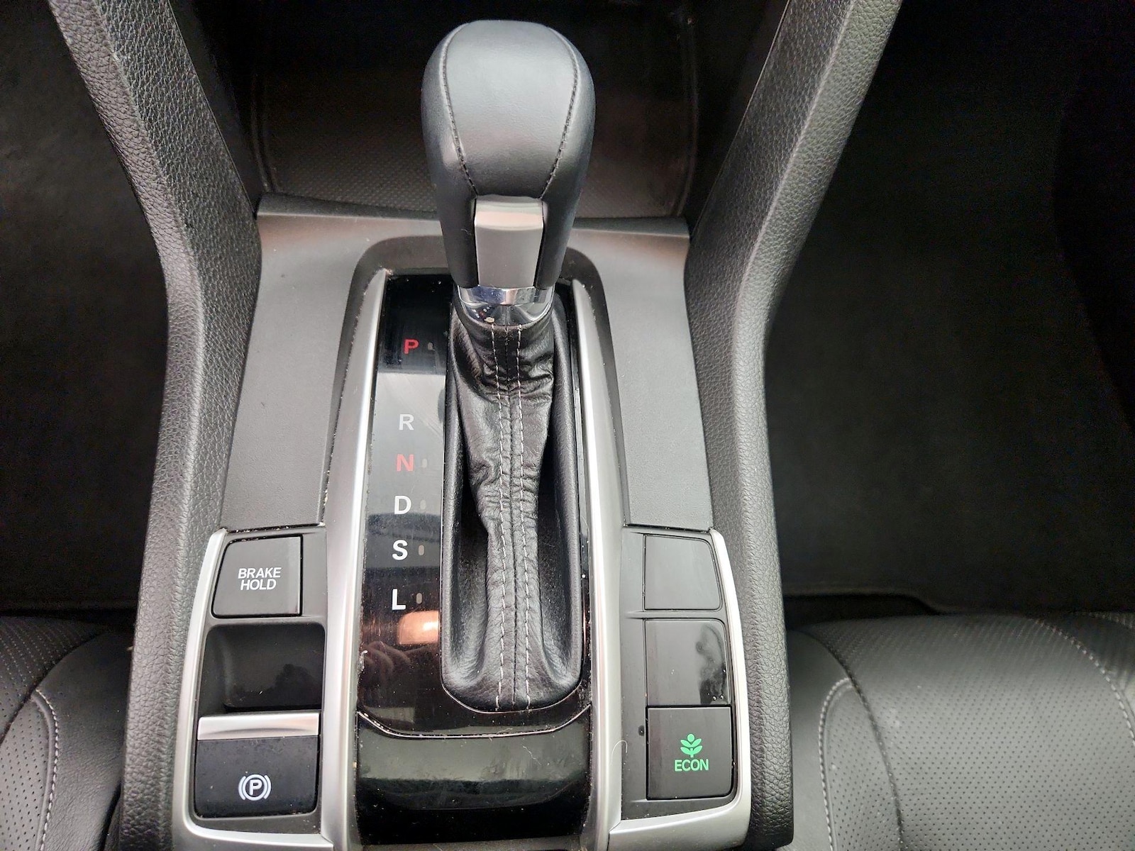 2018 Honda Civic EX-L - Photo 18