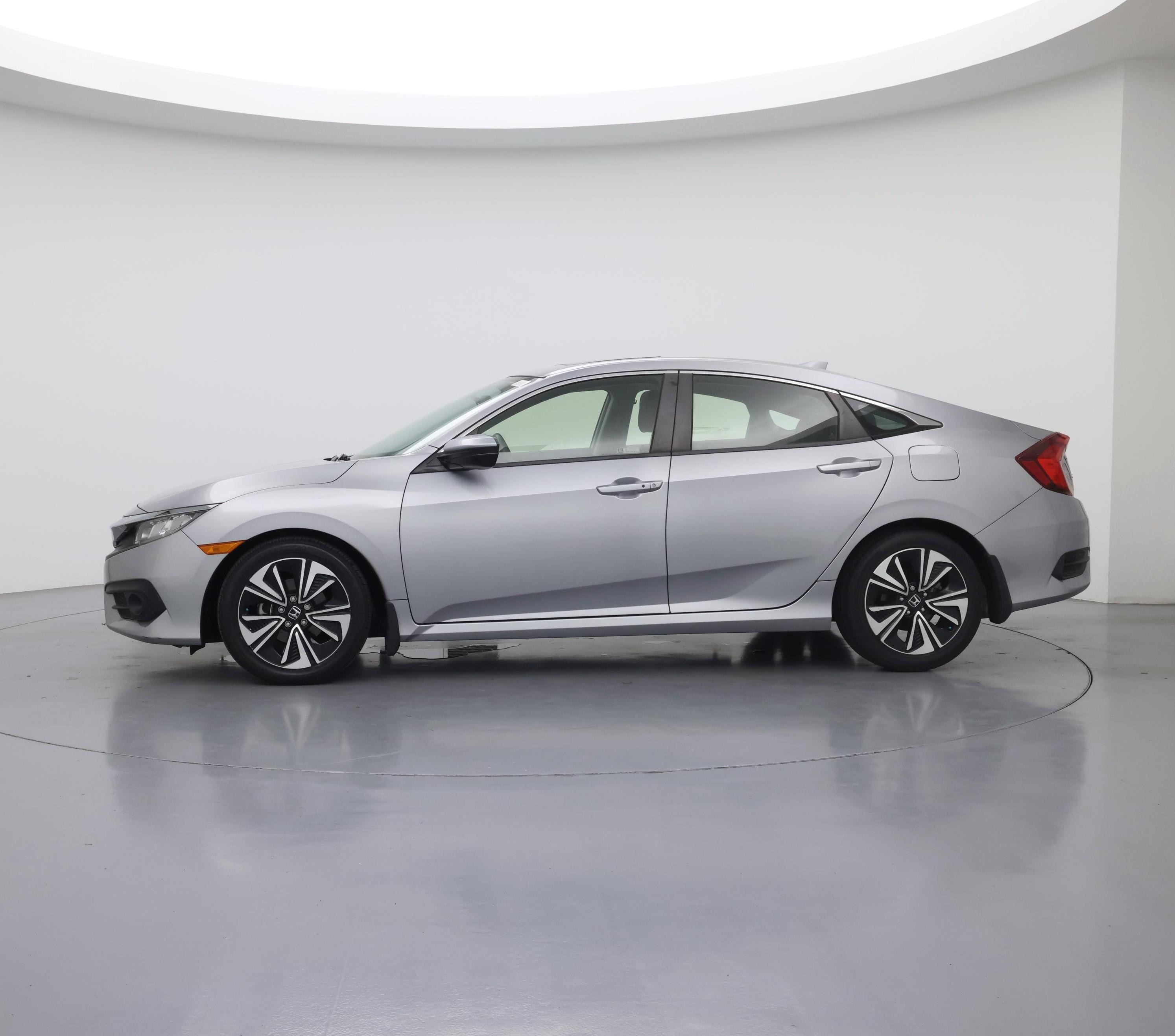 Thumbnail: 2018 Honda Civic - 3