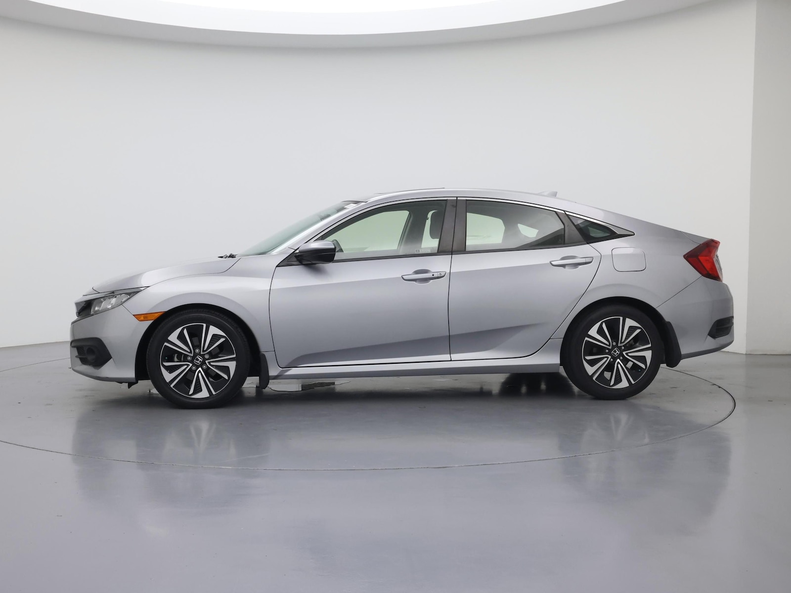 2018 Honda Civic EX-L - Photo 4