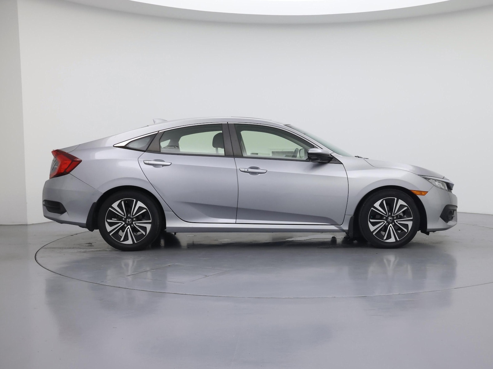2018 Honda Civic EX-L - Photo 8