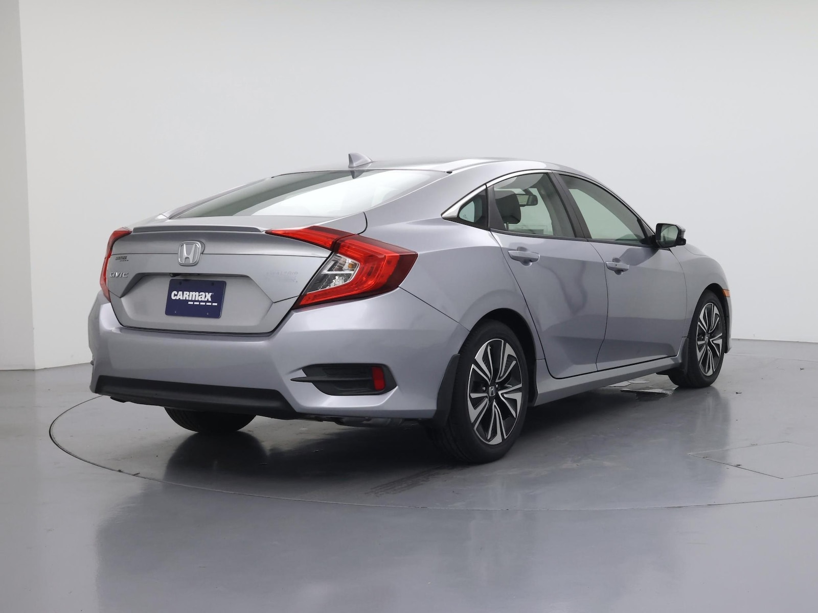 2018 Honda Civic EX-L - Photo 9