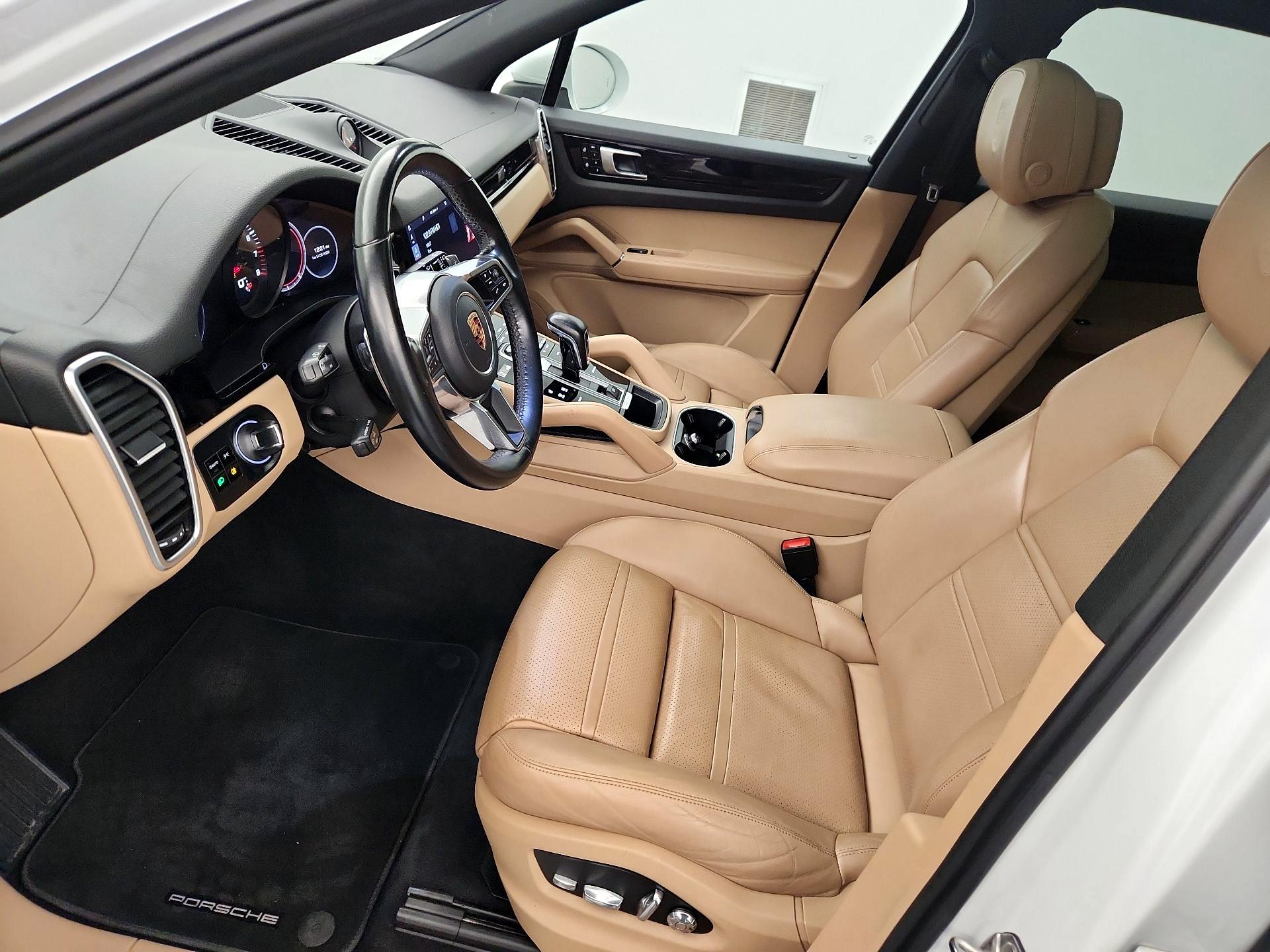 Thumbnail: 2019 Porsche Cayenne - 11