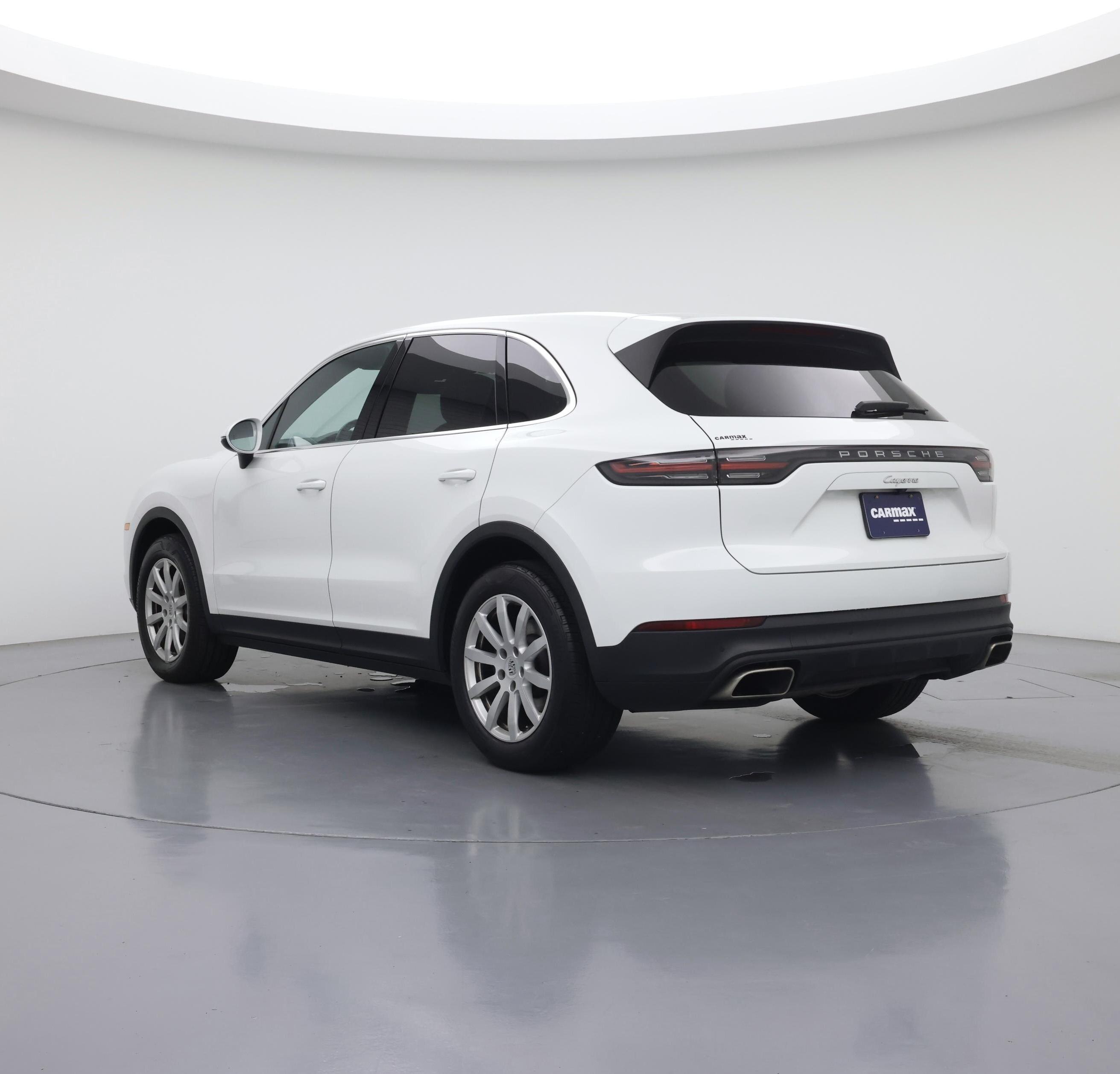 Thumbnail: 2019 Porsche Cayenne - 2