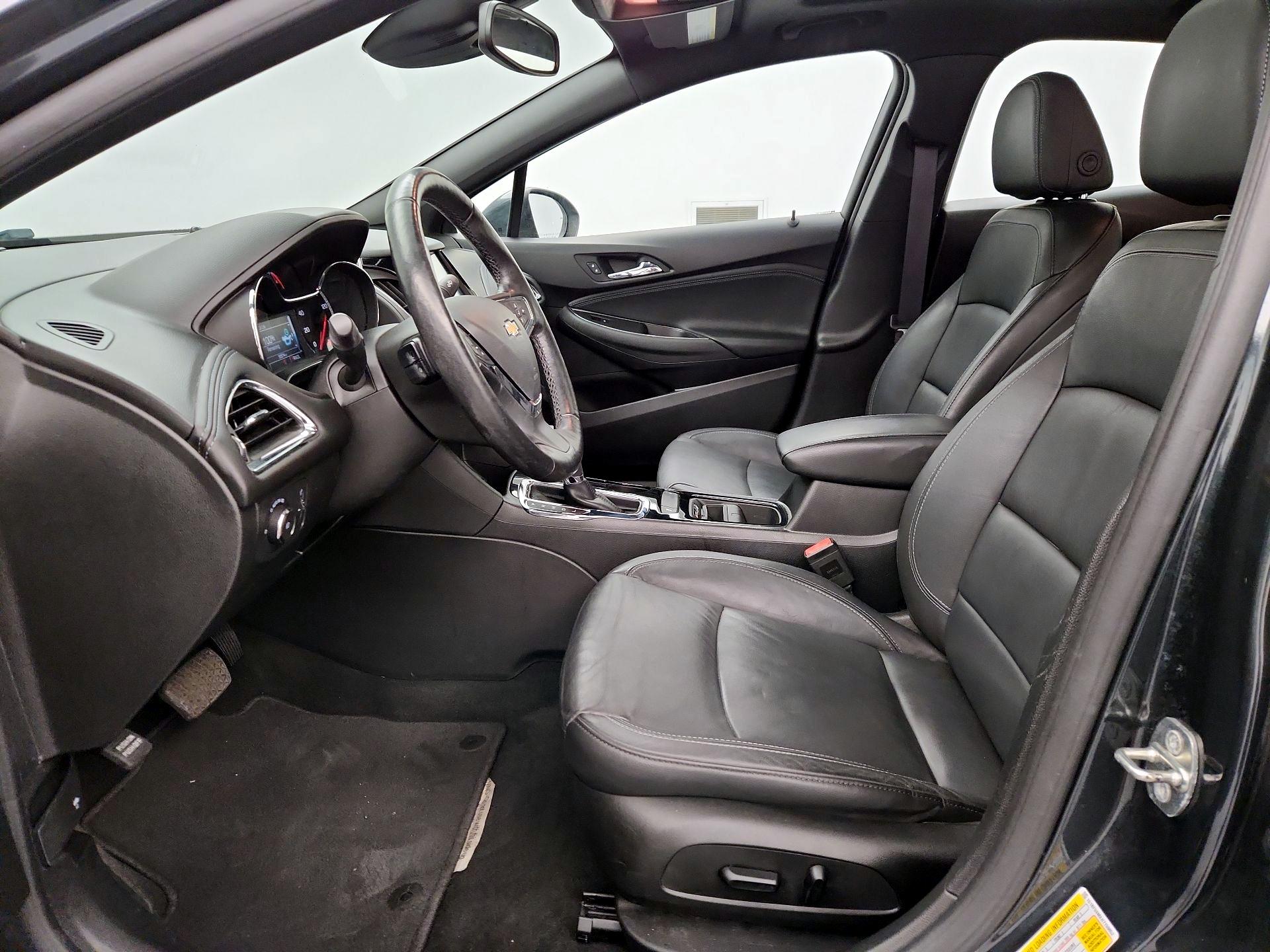Thumbnail: 2017 Chevrolet Cruze - 11