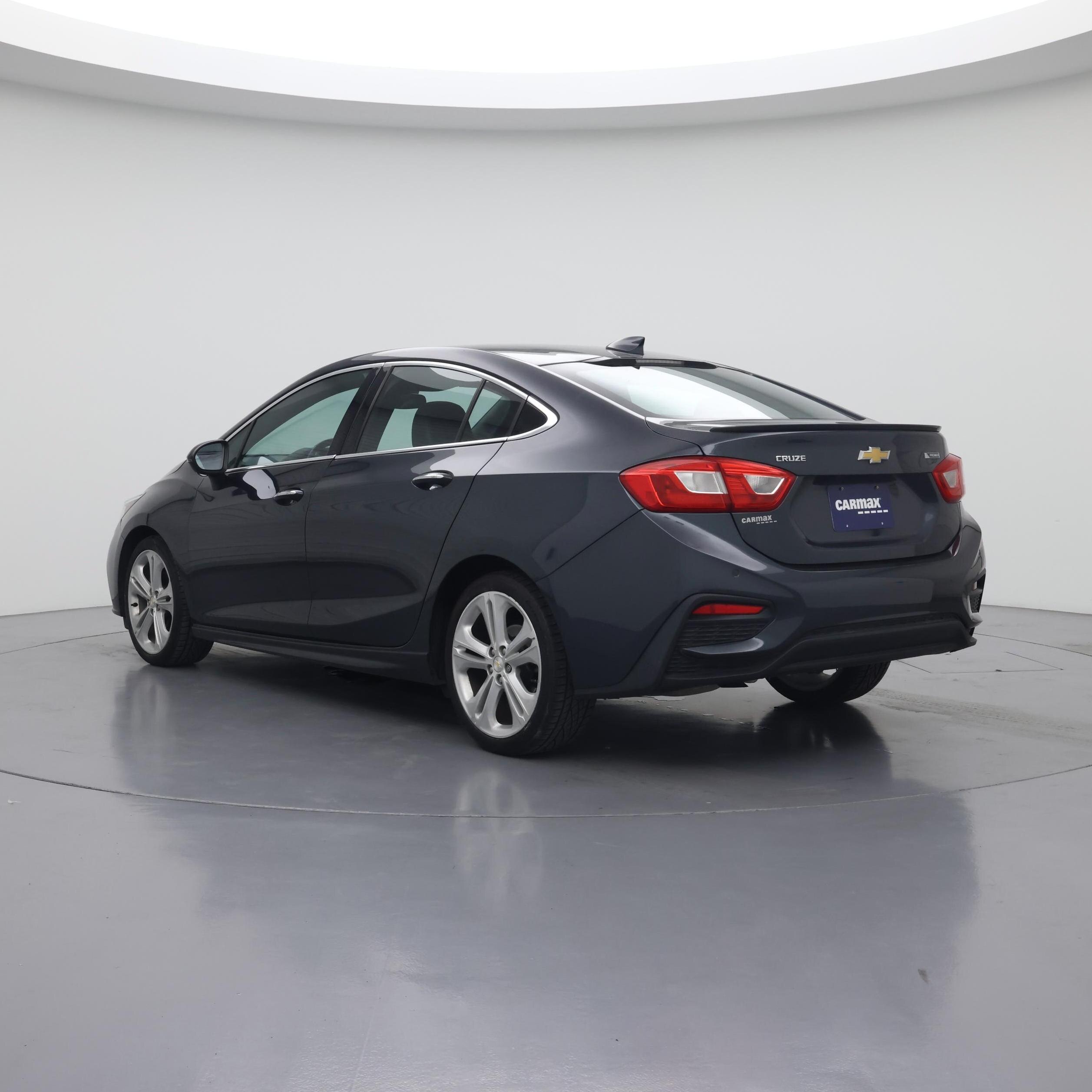 Thumbnail: 2017 Chevrolet Cruze - 2