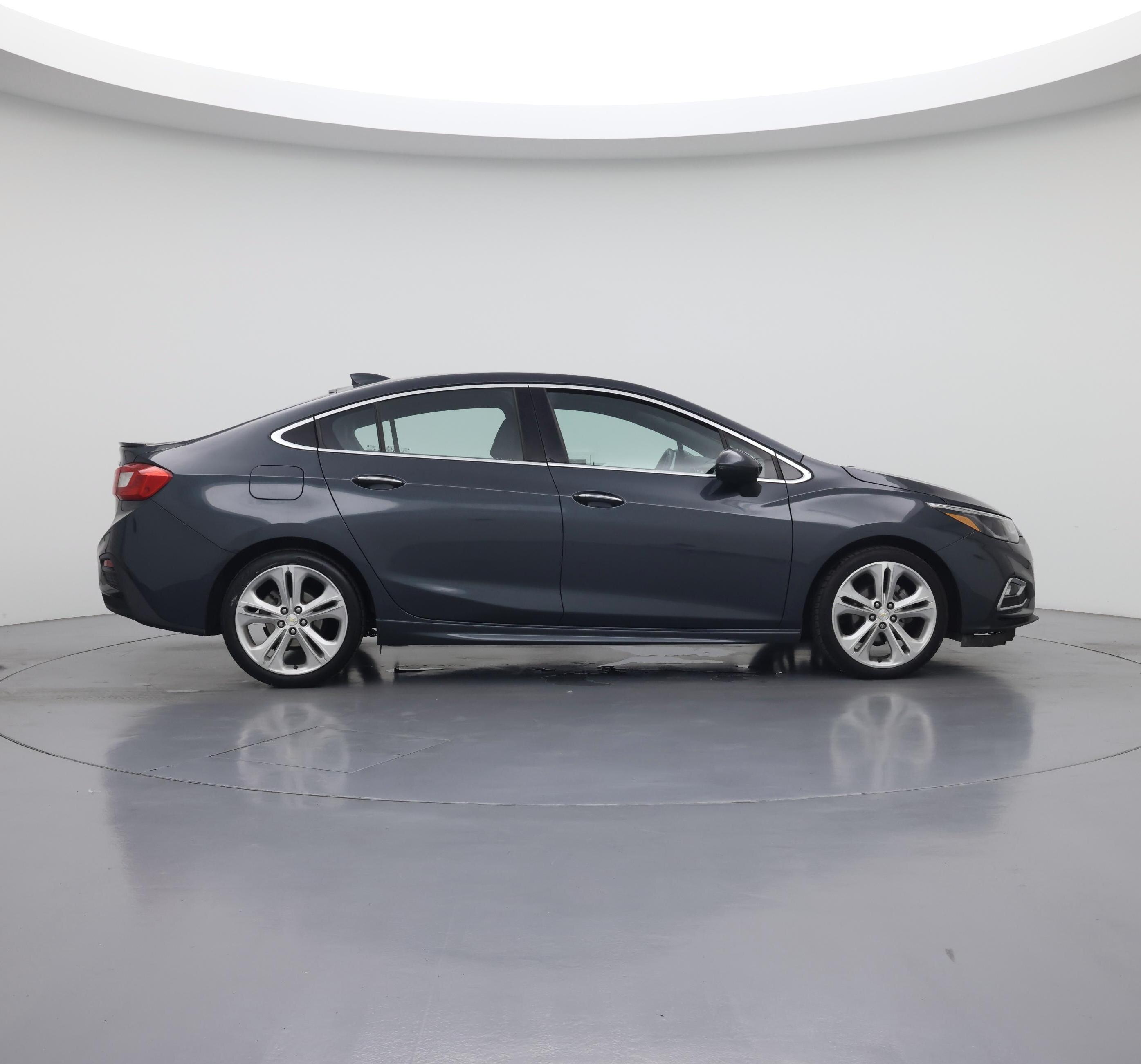 Thumbnail: 2017 Chevrolet Cruze - 7