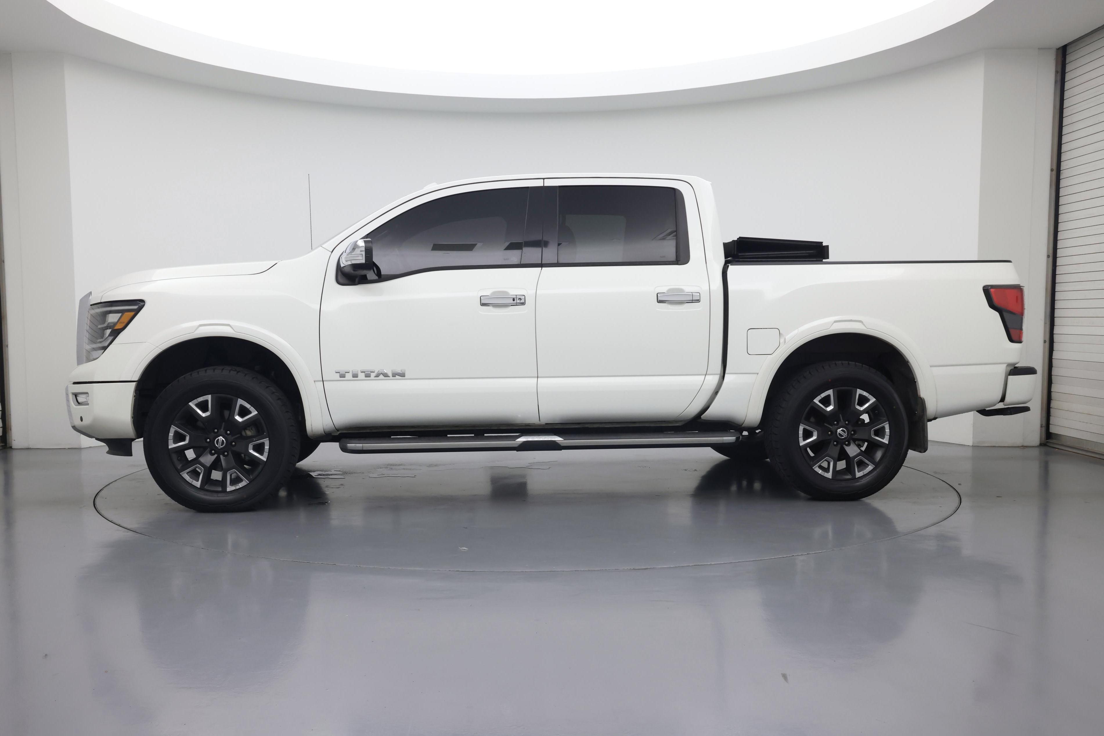 Thumbnail: 2021 Nissan Titan - 3