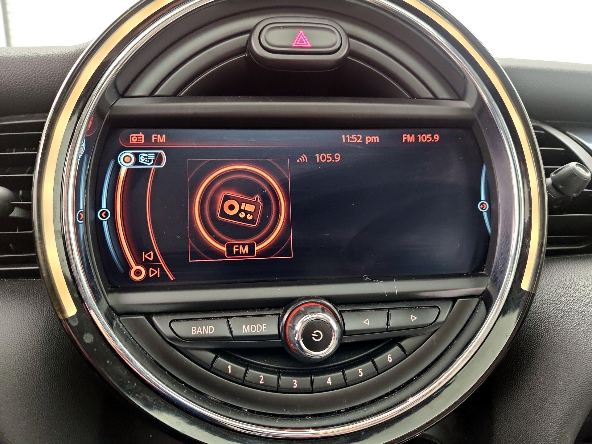 Thumbnail: 2017 MINI Cooper Hardtop - 15