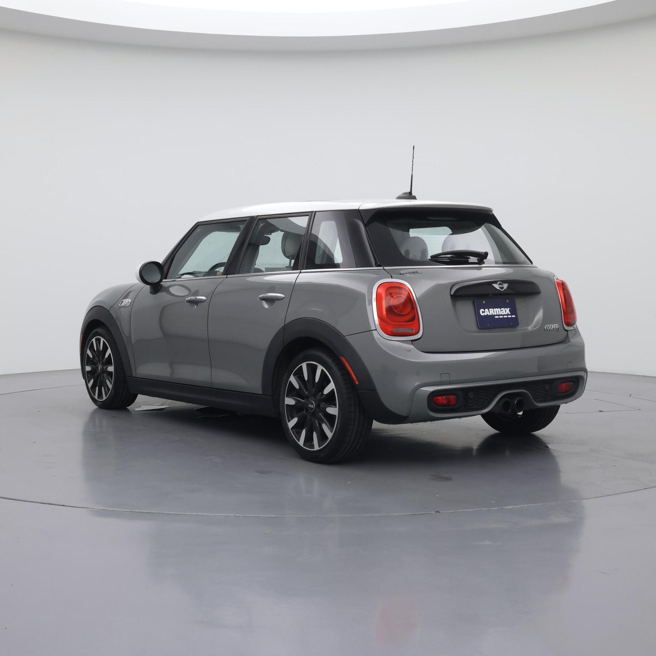 Thumbnail: 2017 MINI Cooper Hardtop - 2
