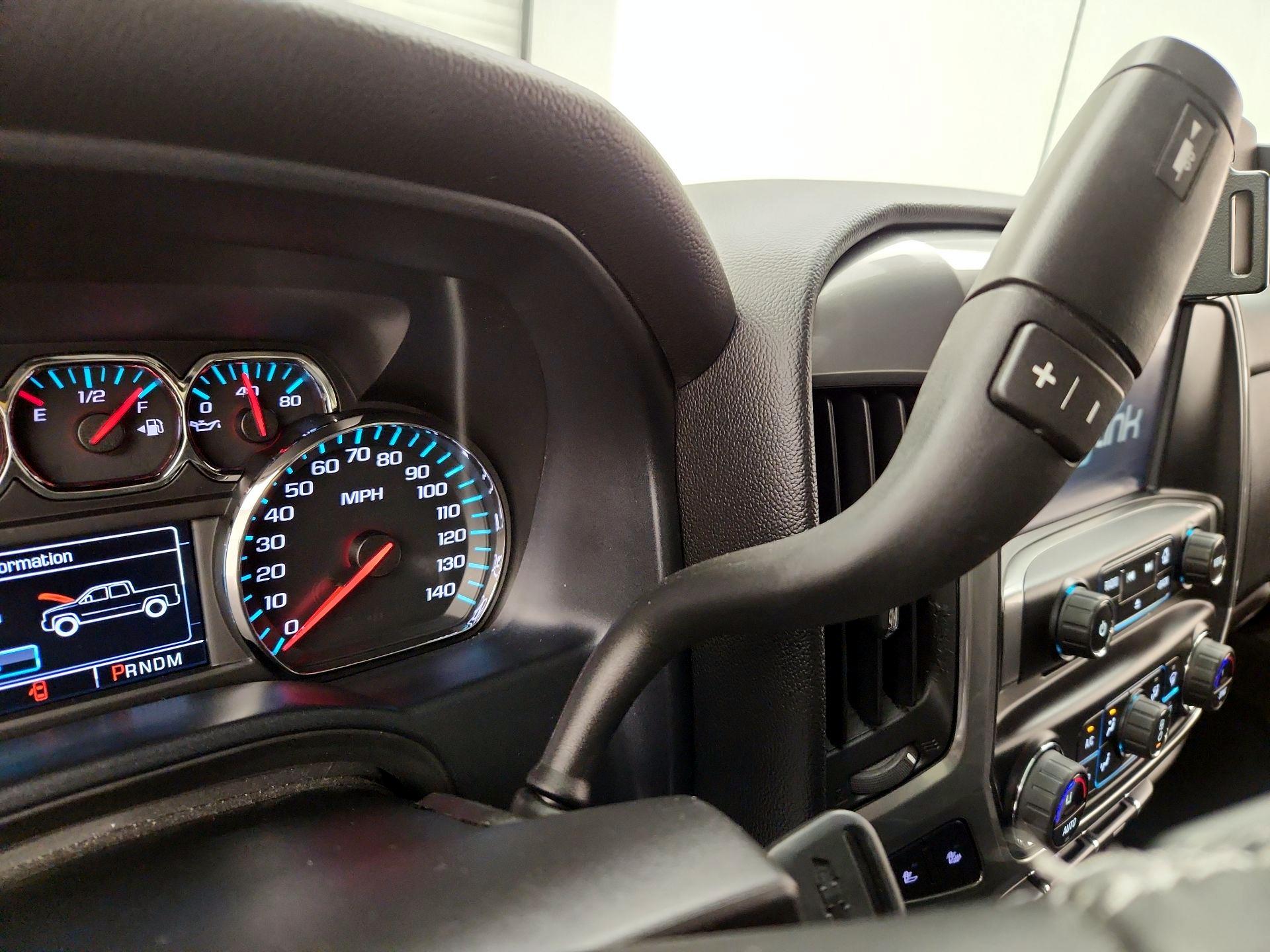 Thumbnail: 2015 Chevrolet Silverado 1500 - 17