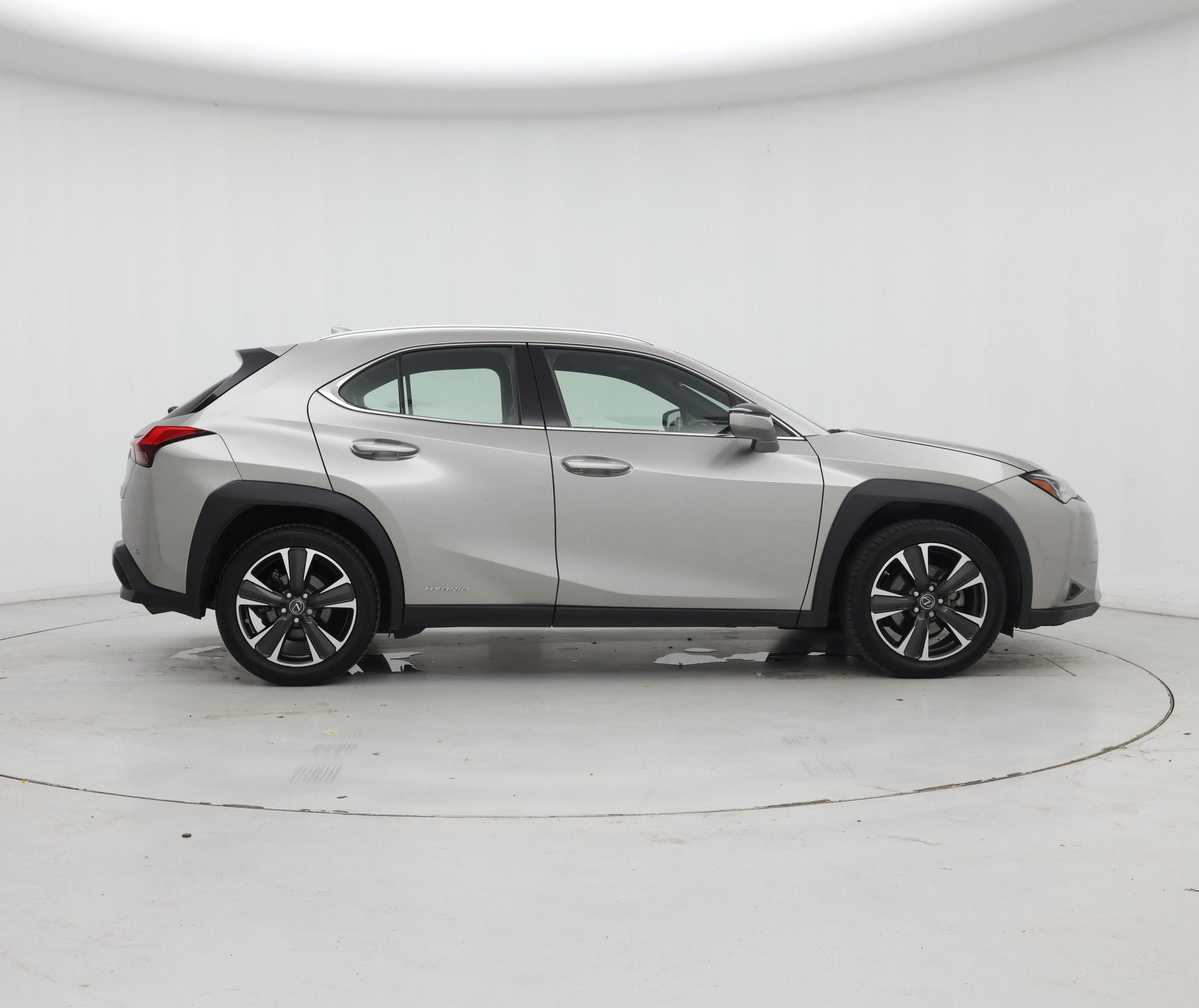 Thumbnail: 2020 Lexus UX - 7