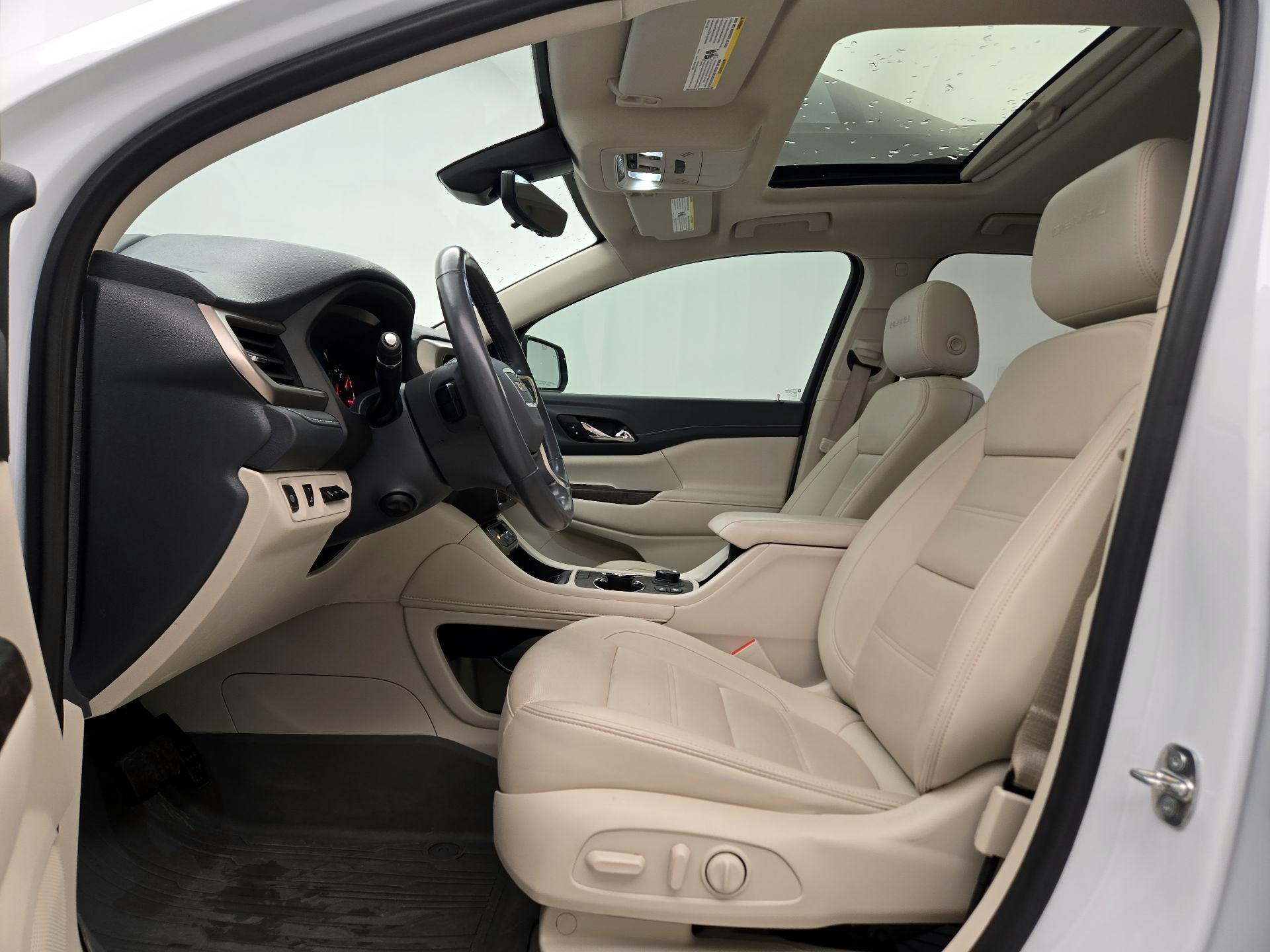 Thumbnail: 2022 GMC Acadia - 11