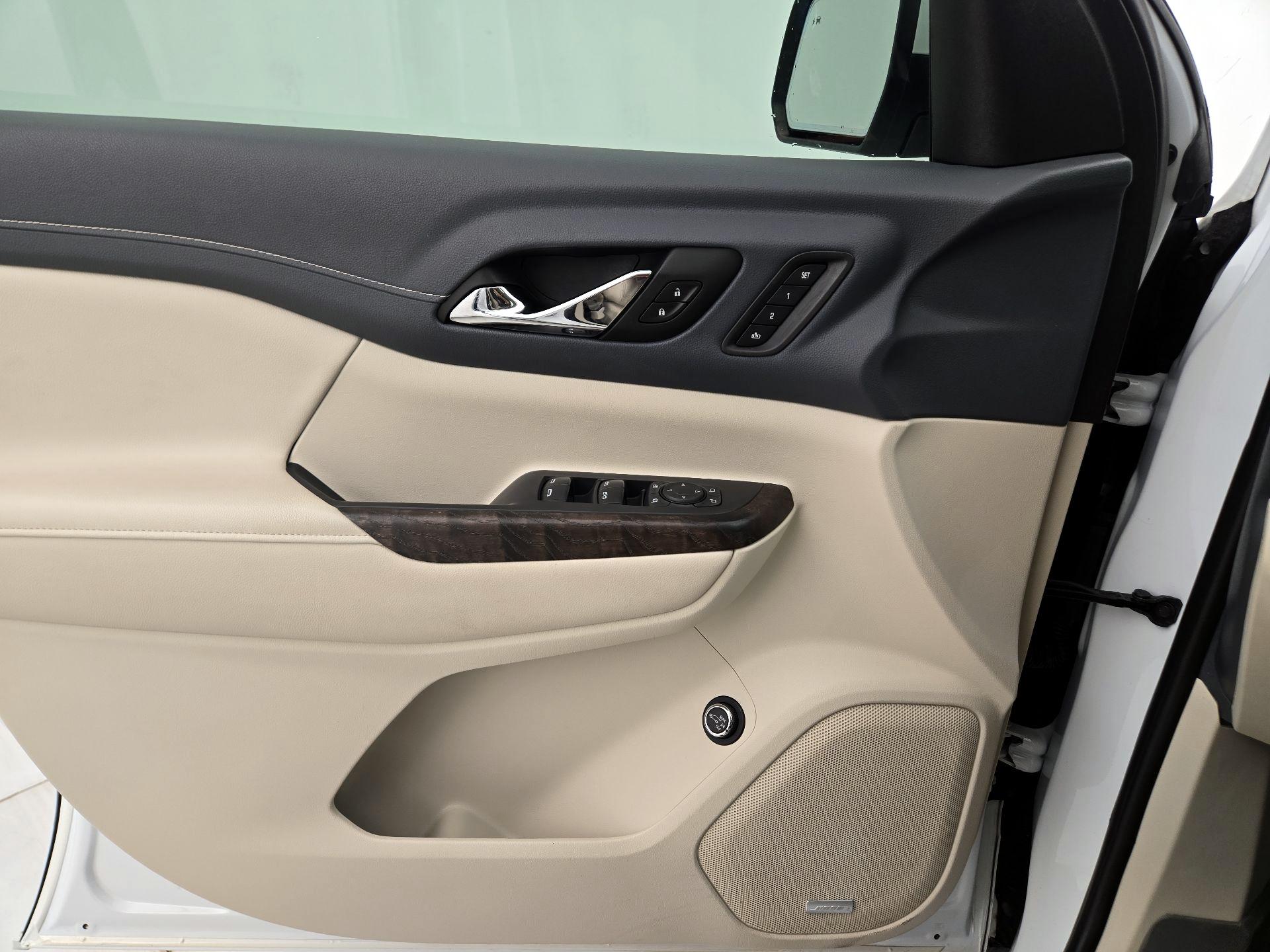Thumbnail: 2022 GMC Acadia - 12