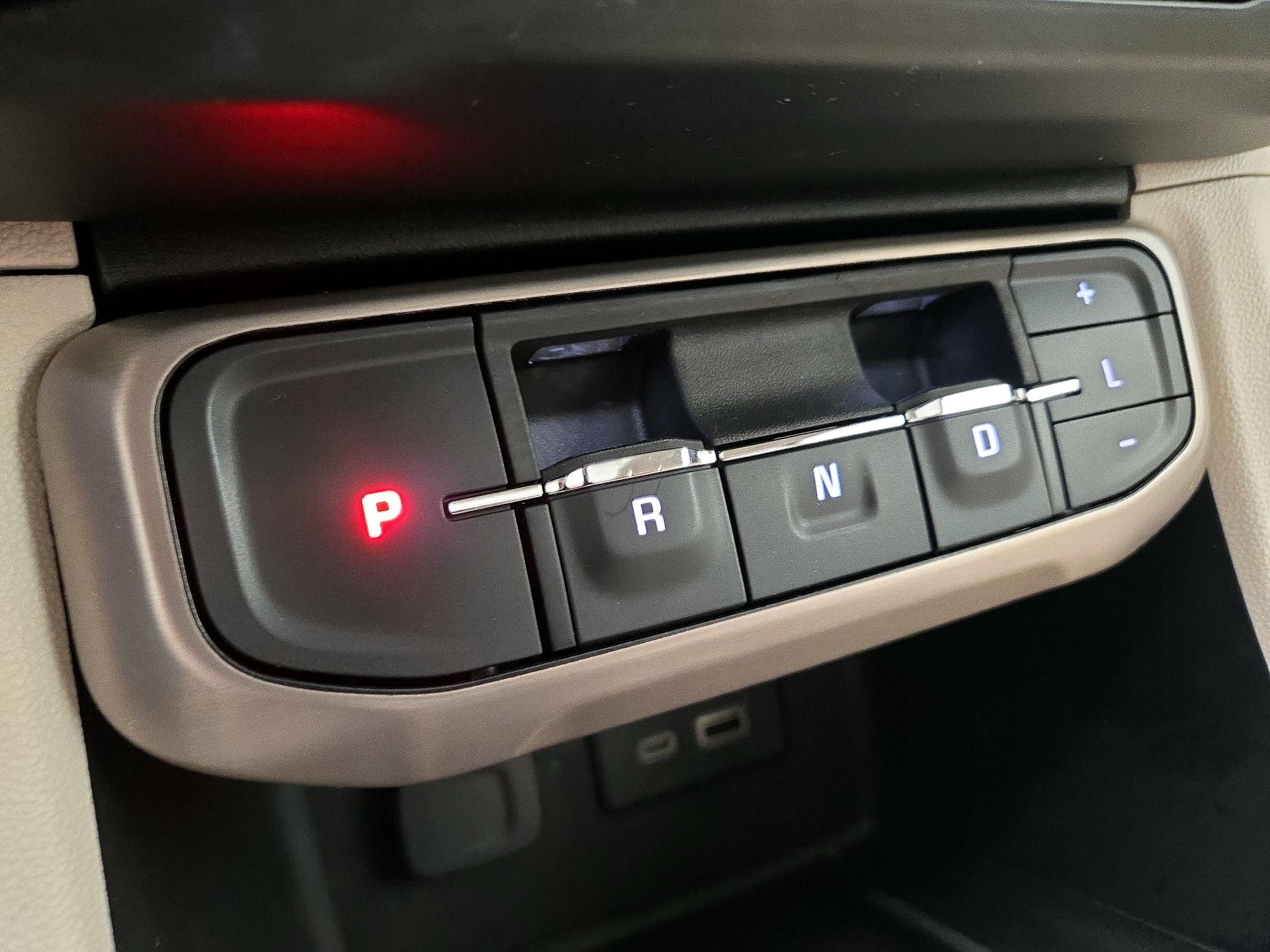 Thumbnail: 2022 GMC Acadia - 18