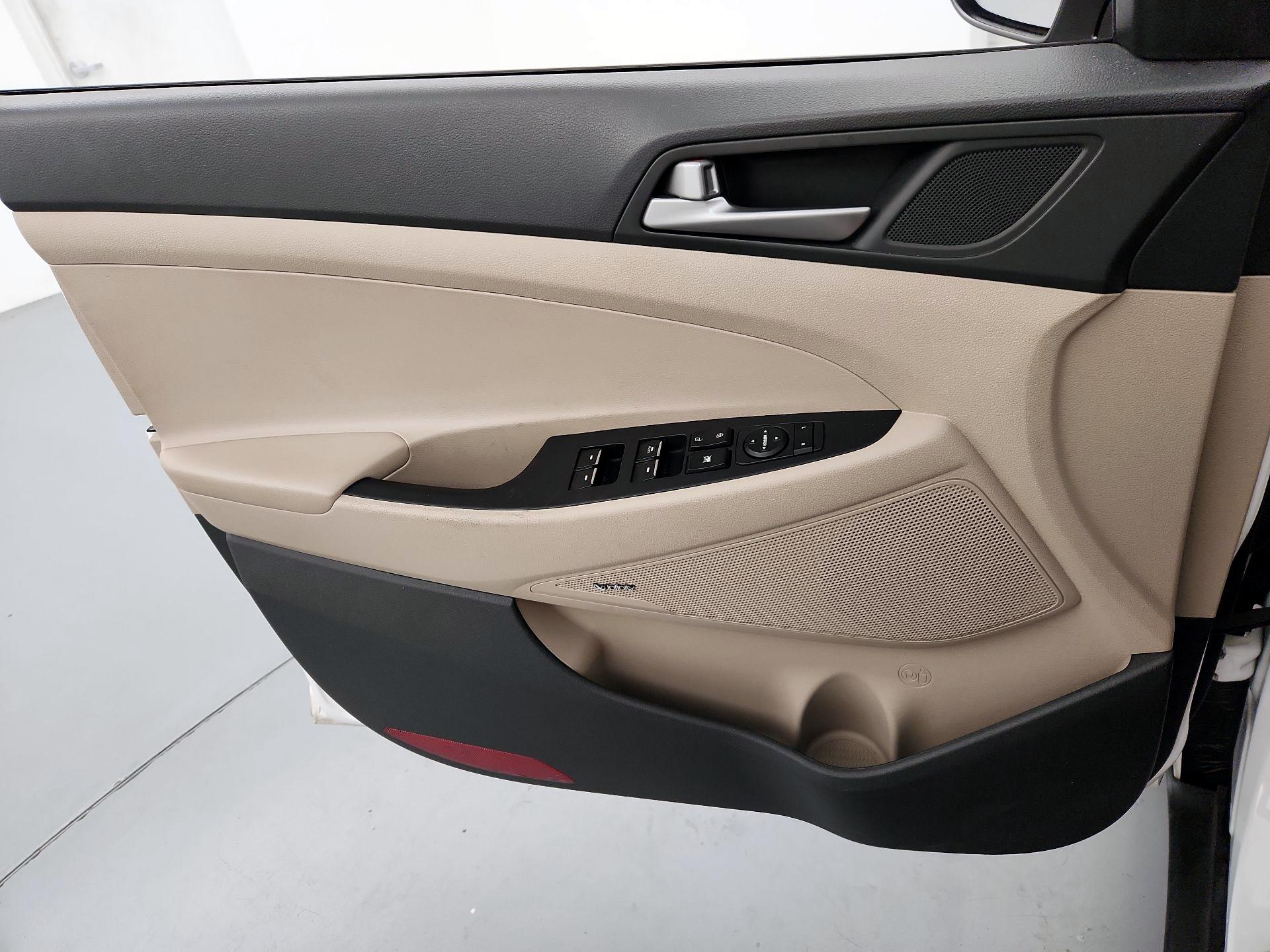 Thumbnail: 2018 Hyundai Tucson - 12