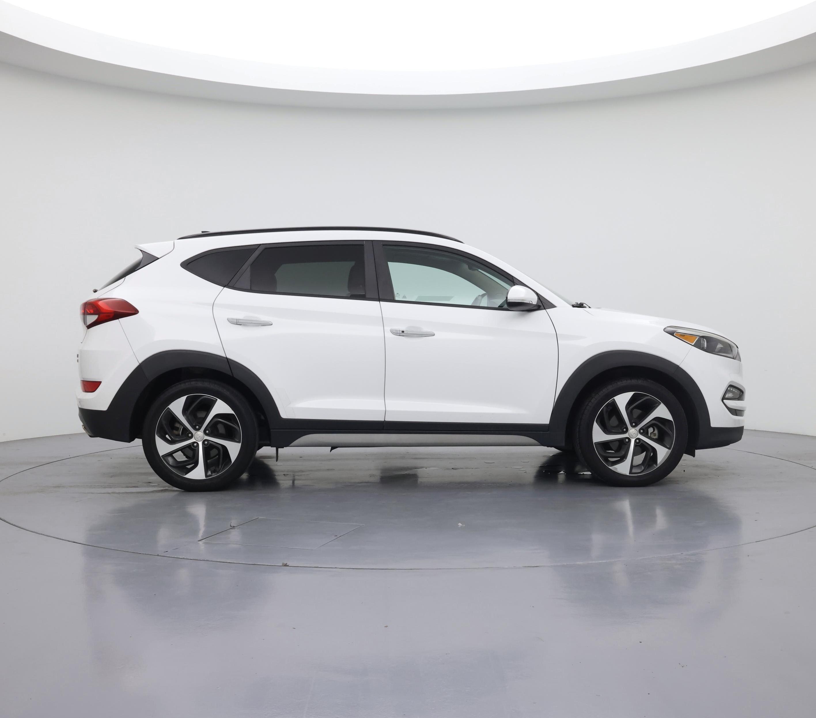 Thumbnail: 2018 Hyundai Tucson - 7