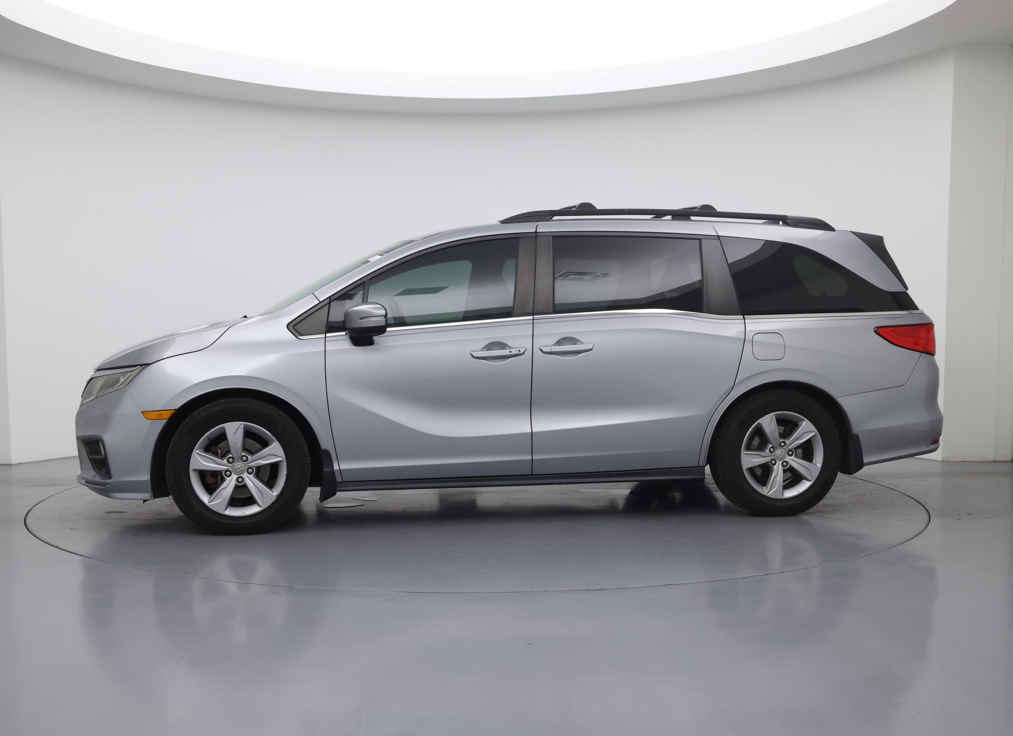Thumbnail: 2020 Honda Odyssey - 3