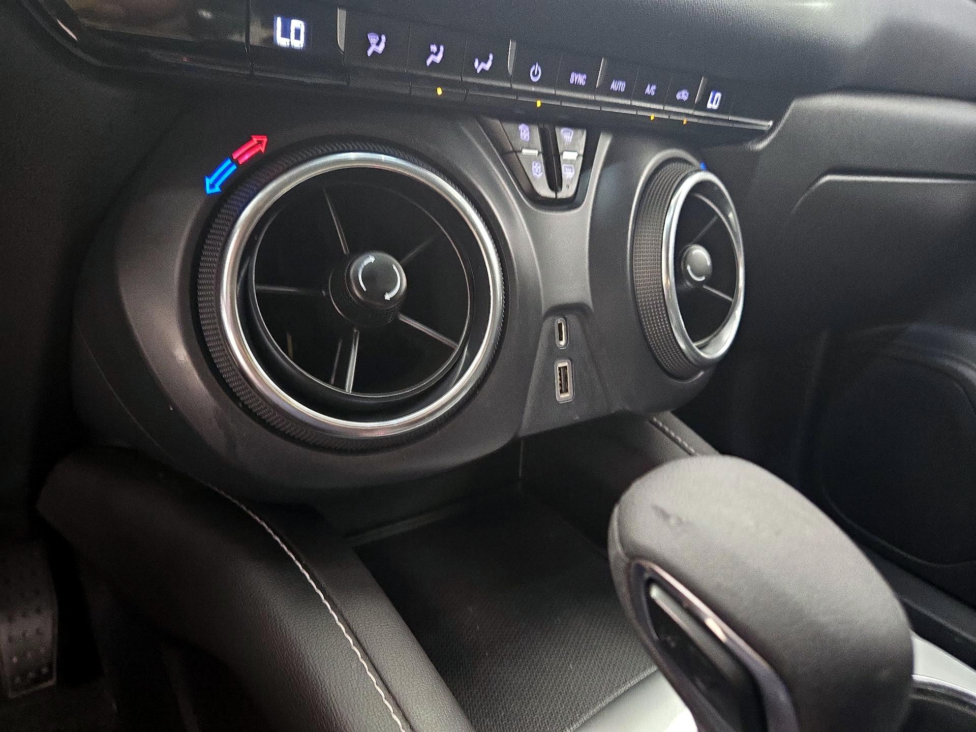 Thumbnail: 2023 Chevrolet Blazer - 18