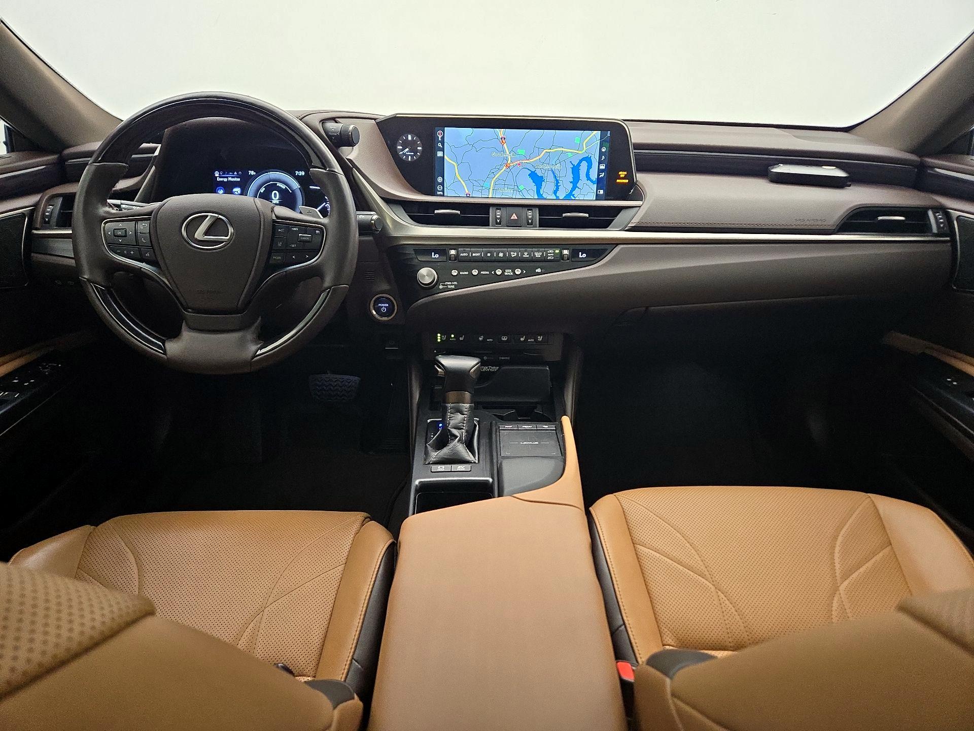 Thumbnail: 2021 Lexus ES - 9