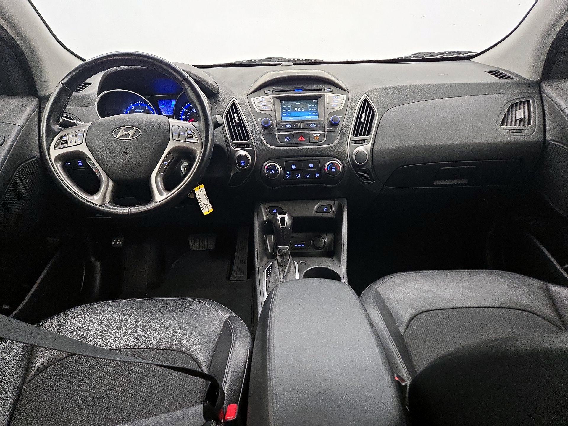 Thumbnail: 2015 Hyundai Tucson - 9