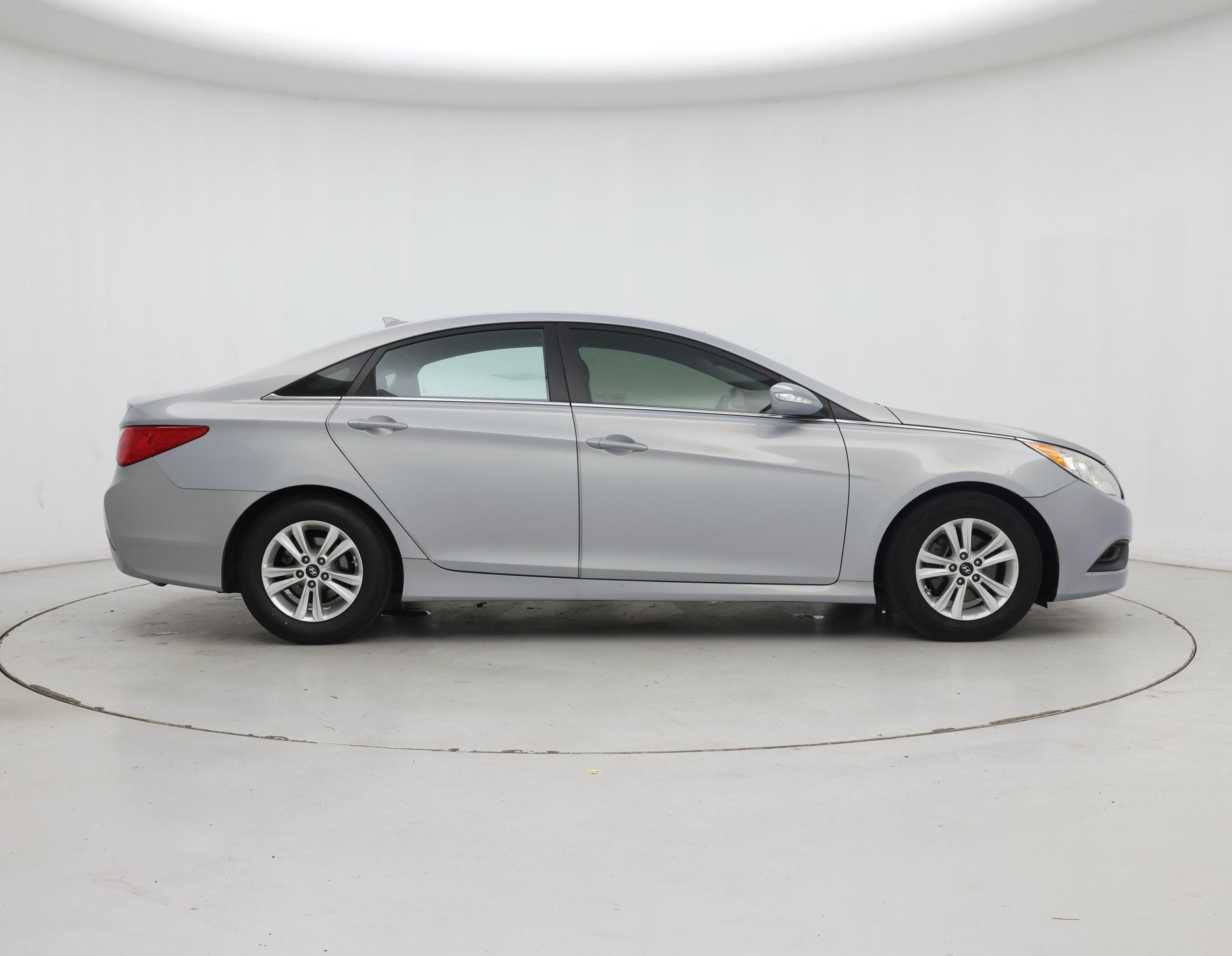 Thumbnail: 2014 Hyundai Sonata - 7