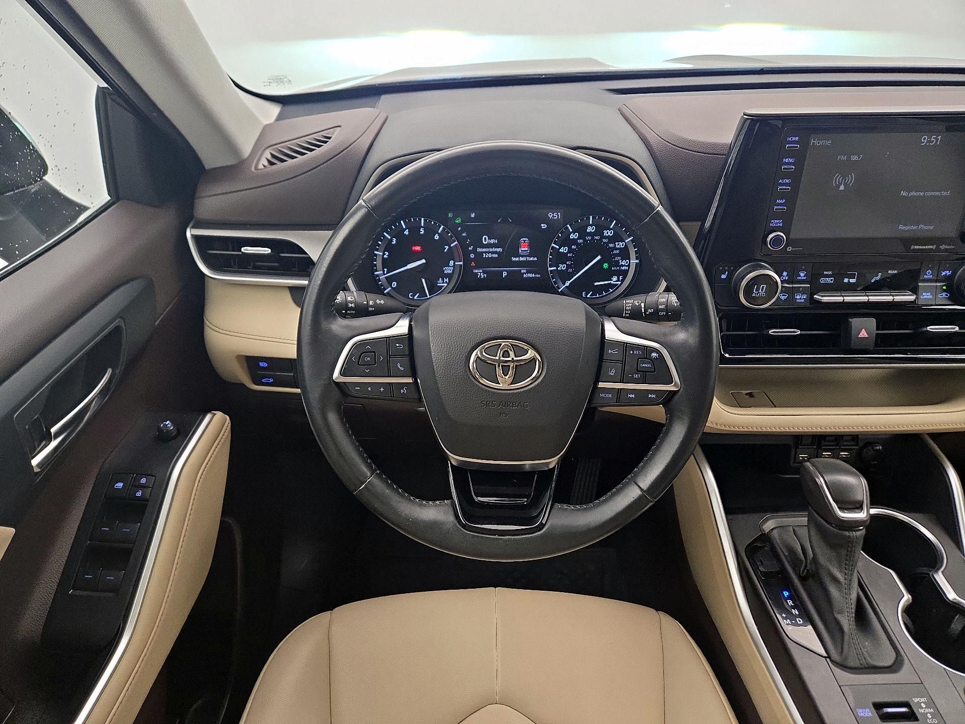 Thumbnail: 2021 Toyota Highlander - 10