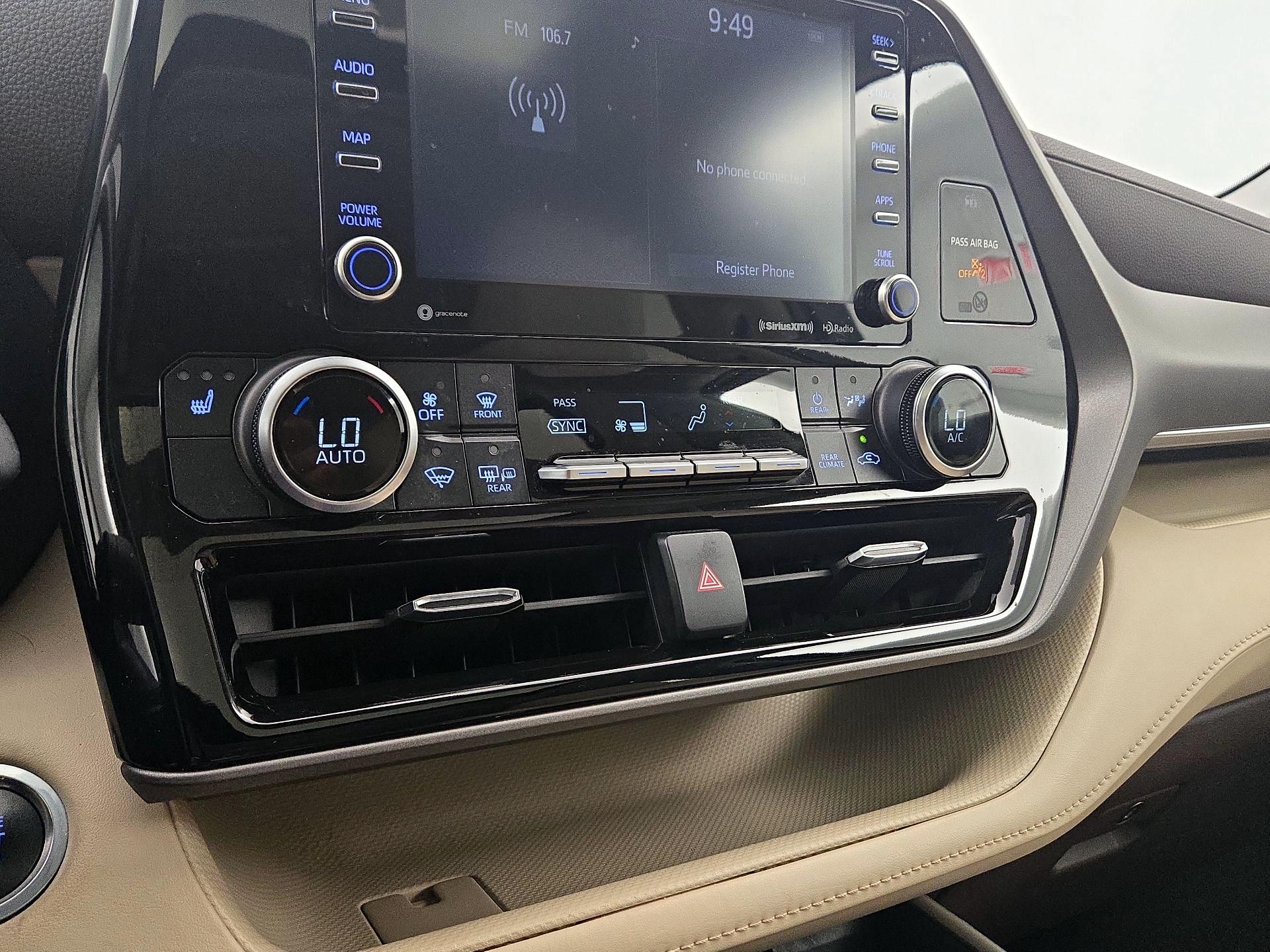 Thumbnail: 2021 Toyota Highlander - 16