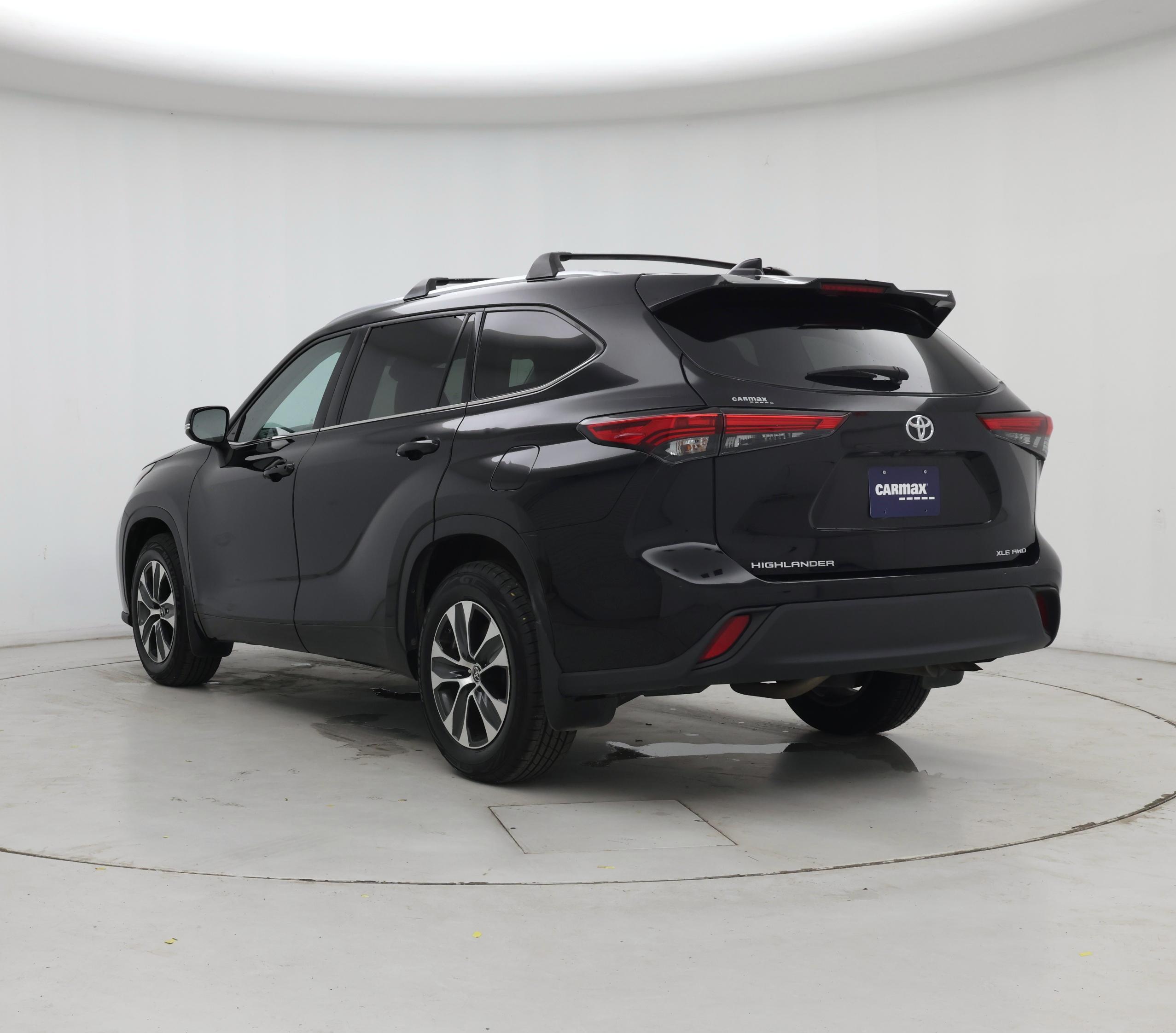 Thumbnail: 2021 Toyota Highlander - 2