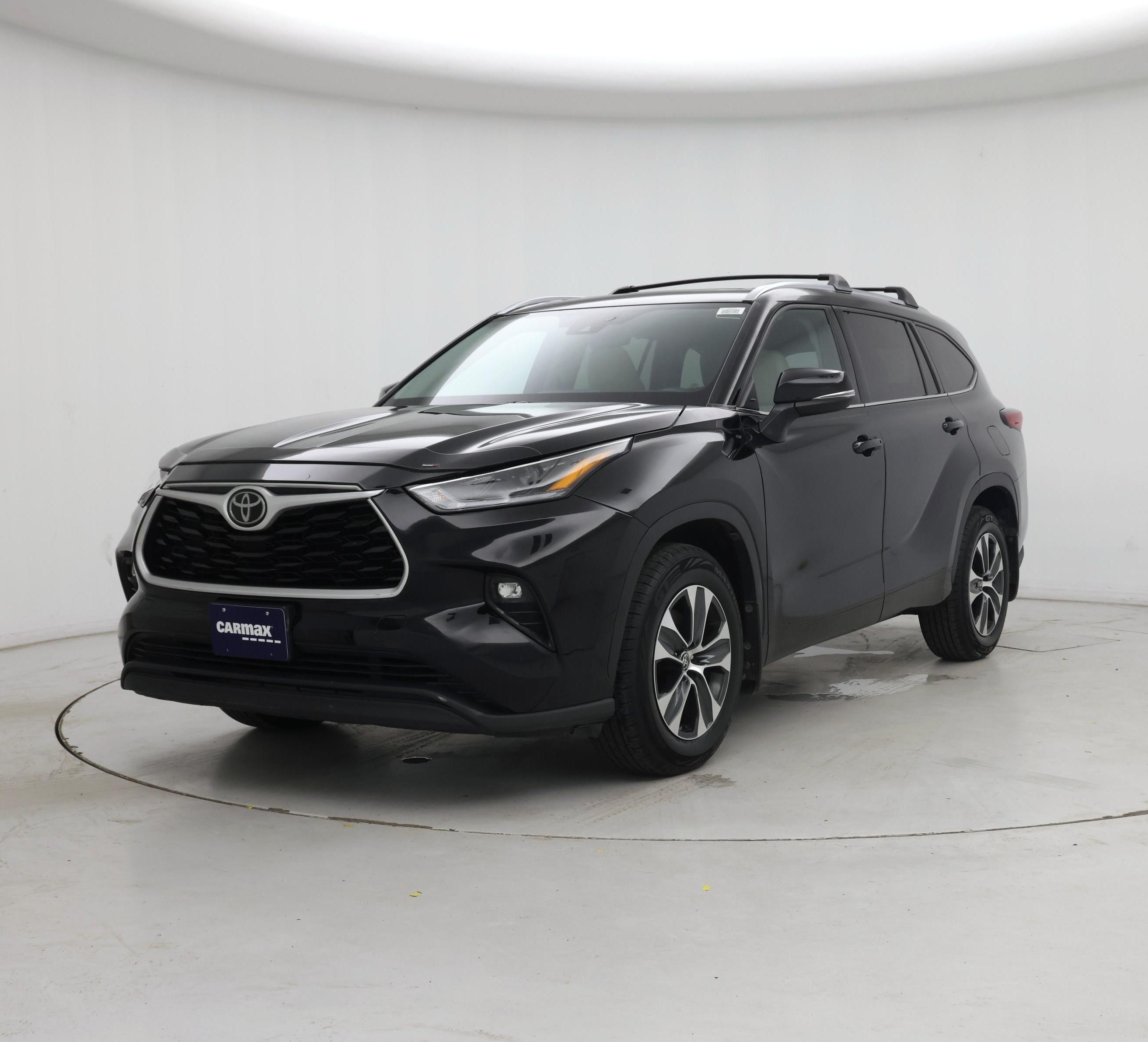 Thumbnail: 2021 Toyota Highlander - 4