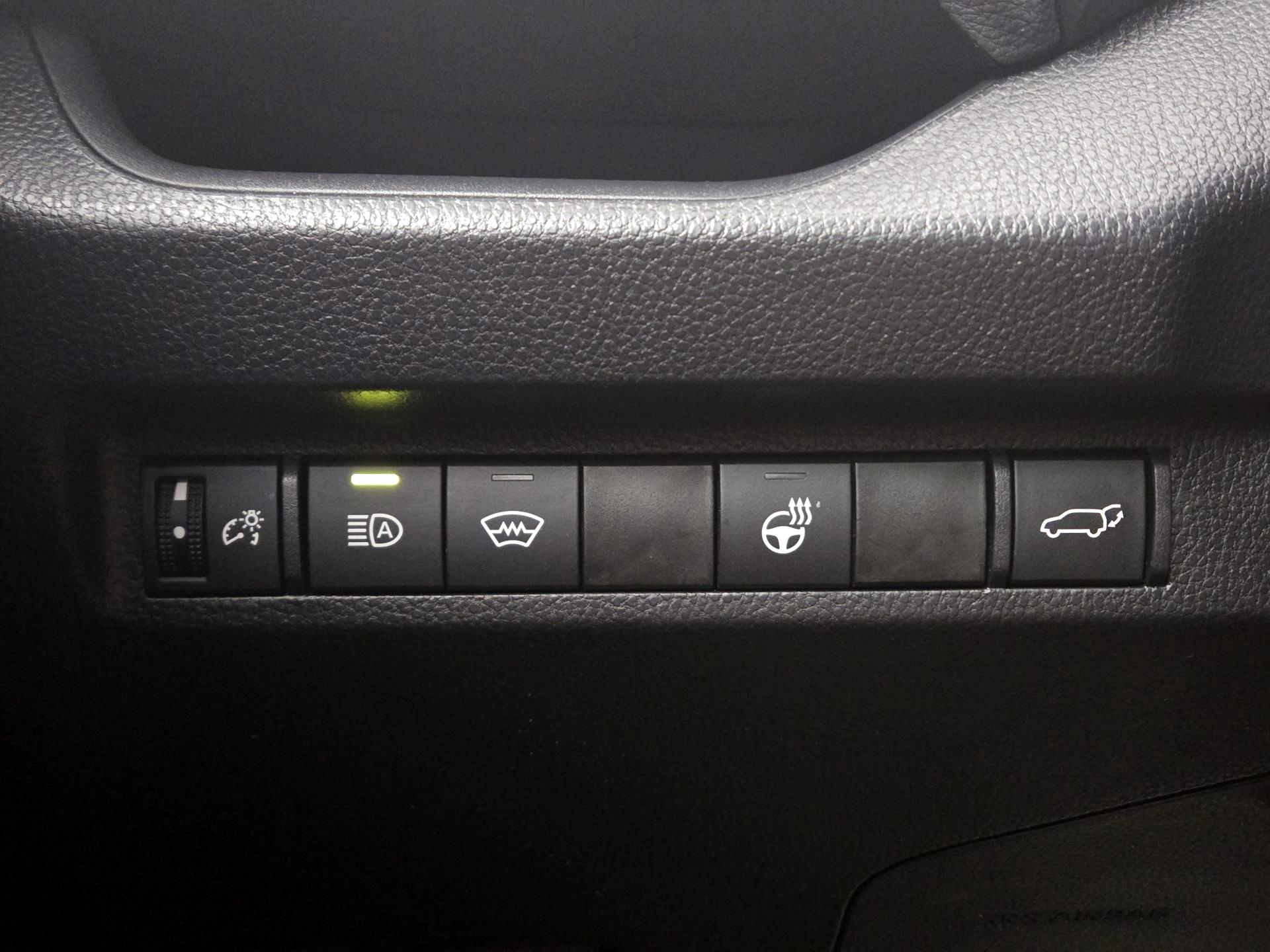 Thumbnail: 2024 Toyota RAV4 - 13