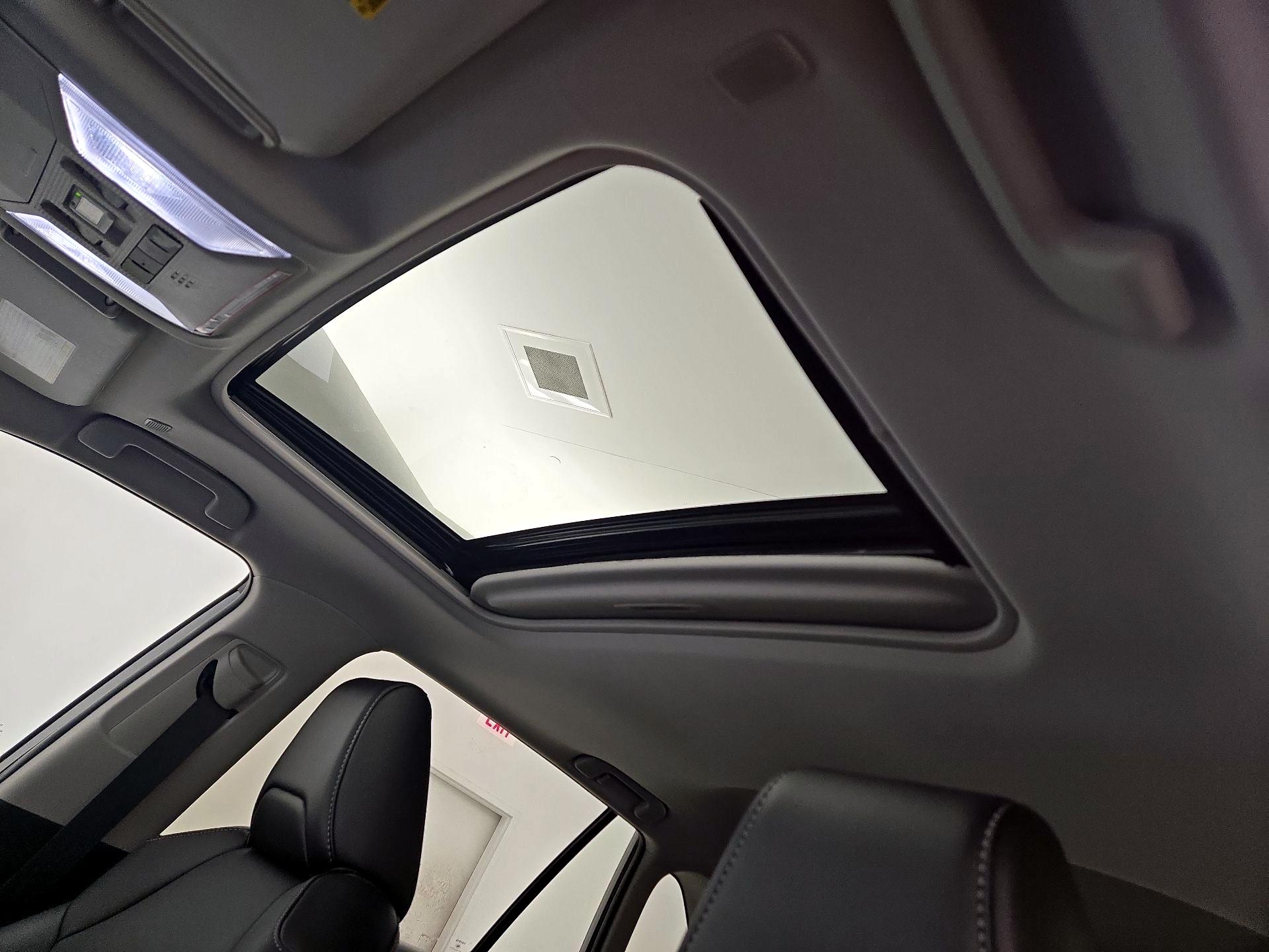 Thumbnail: 2024 Toyota RAV4 - 19