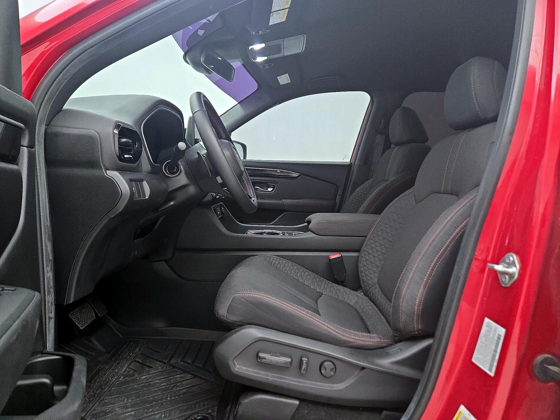 Thumbnail: 2024 Honda Pilot - 11