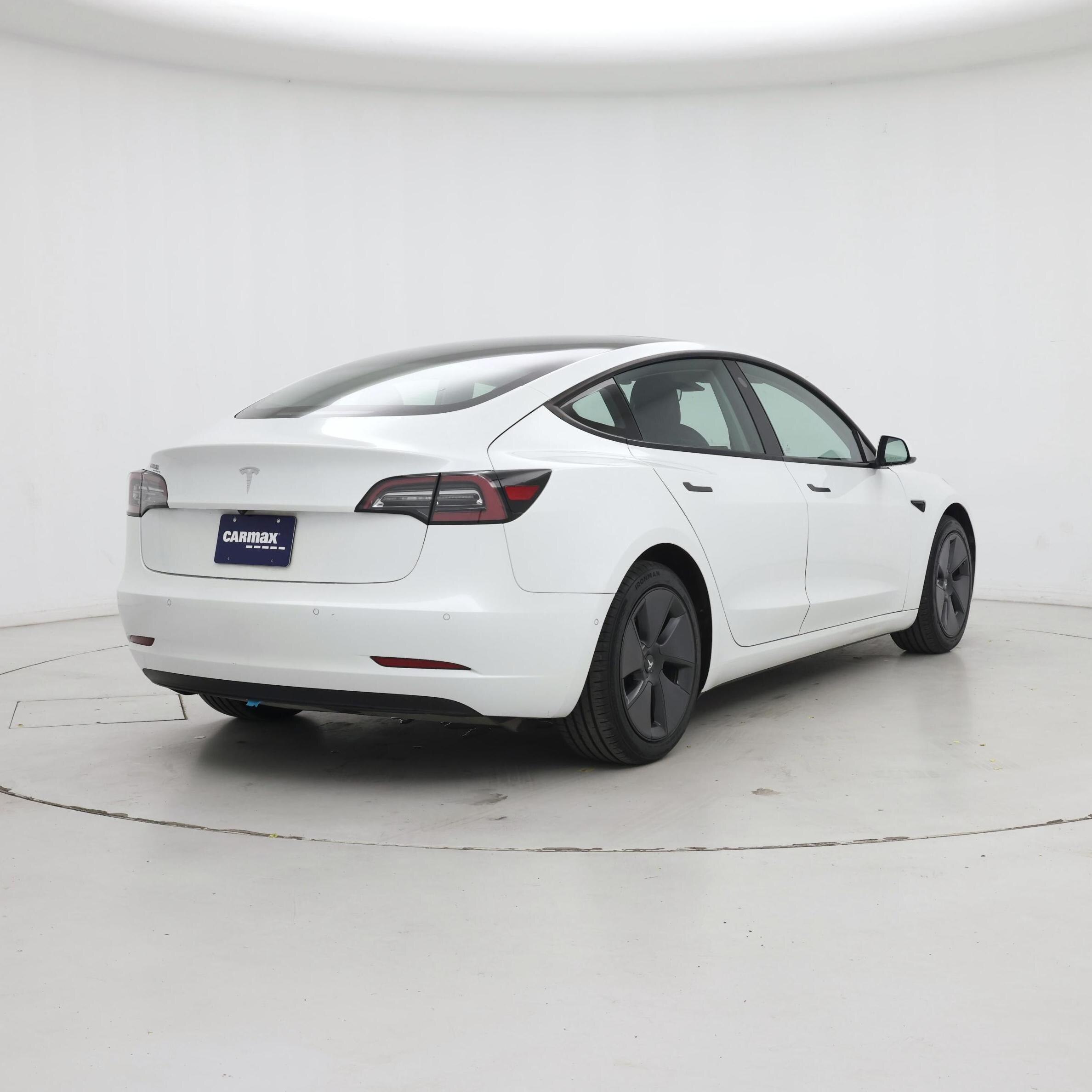 Thumbnail: 2021 Tesla Model 3 - 8