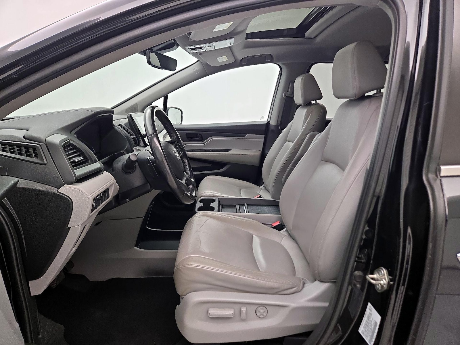 2019 Honda Odyssey EX-L - Photo 12
