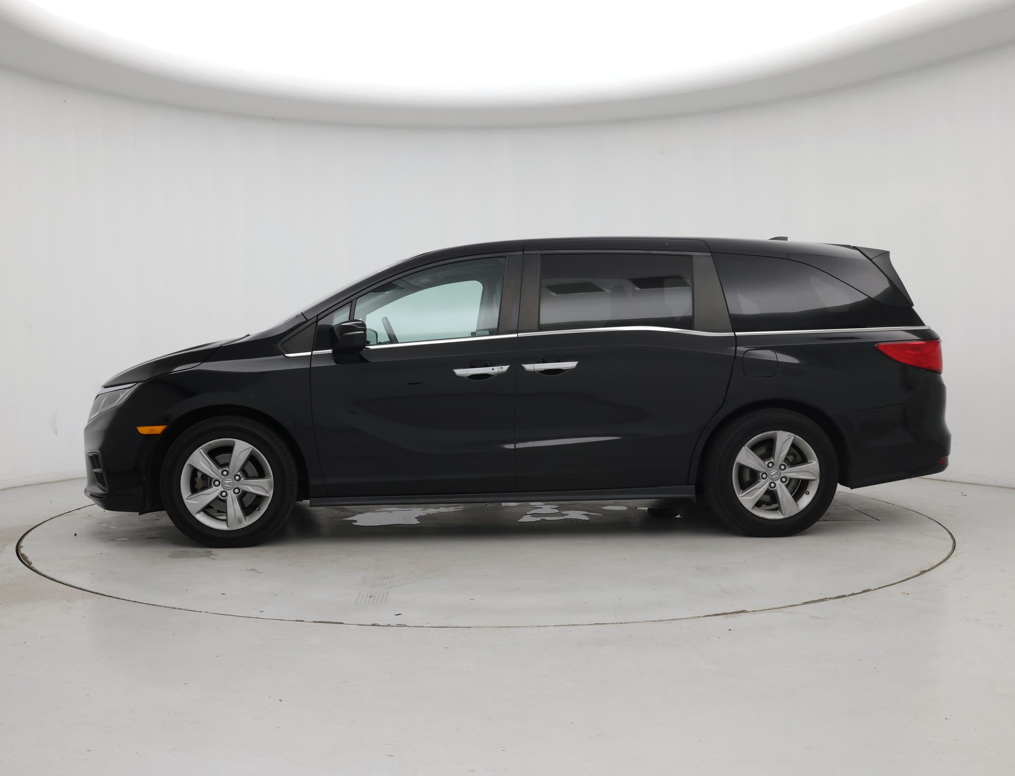 Thumbnail: 2019 Honda Odyssey - 3