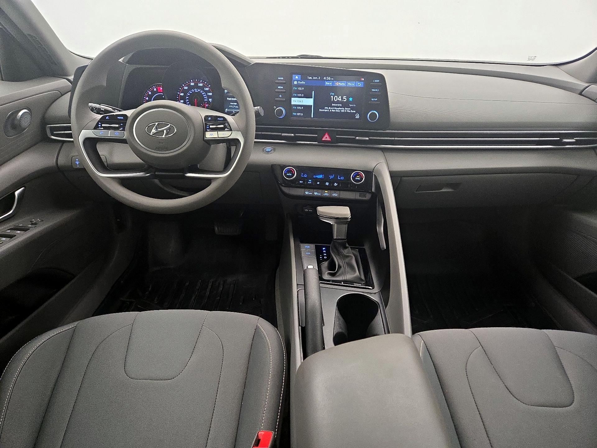 Thumbnail: 2022 Hyundai Elantra - 9