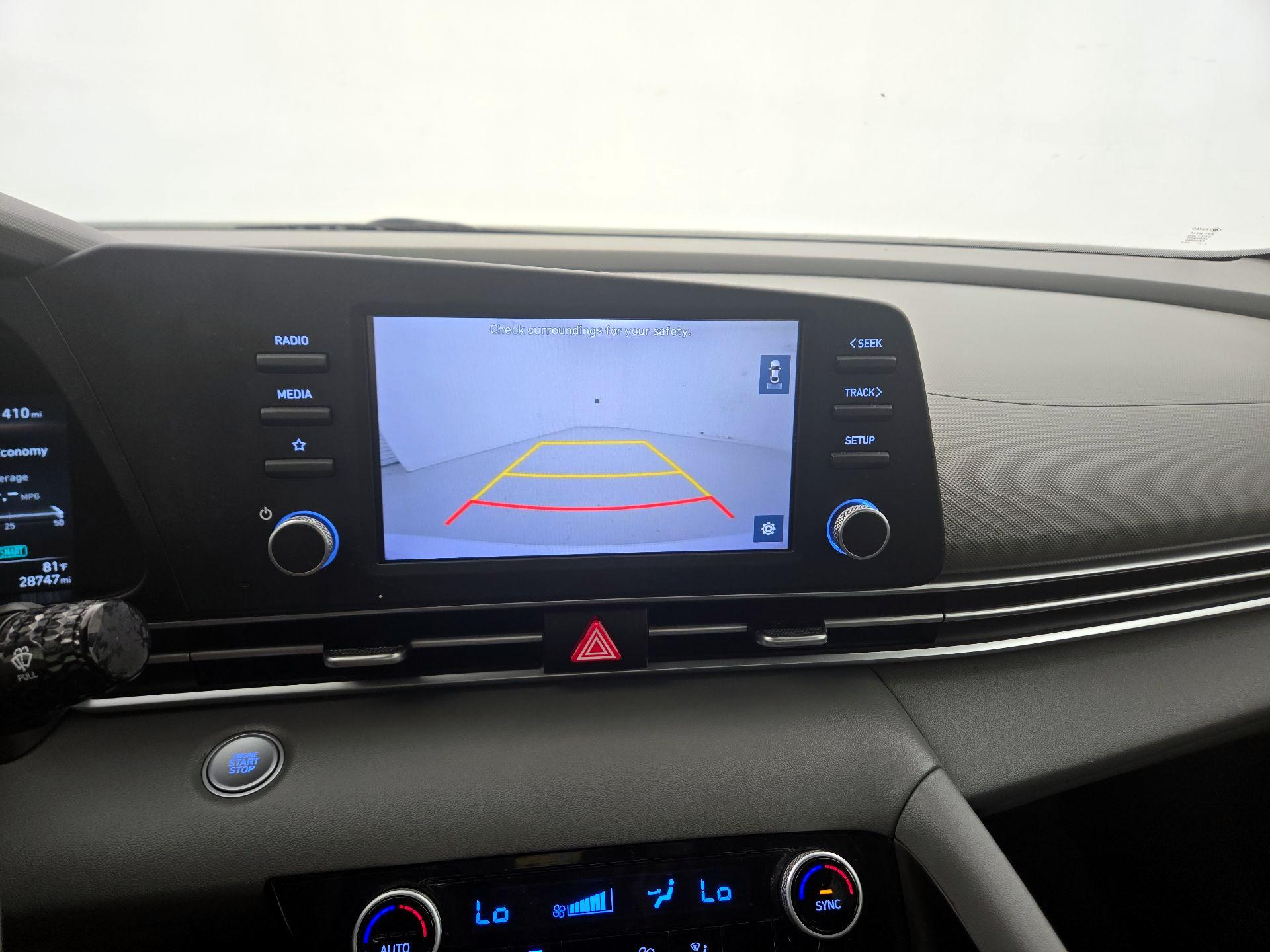 Thumbnail: 2022 Hyundai Elantra - 14
