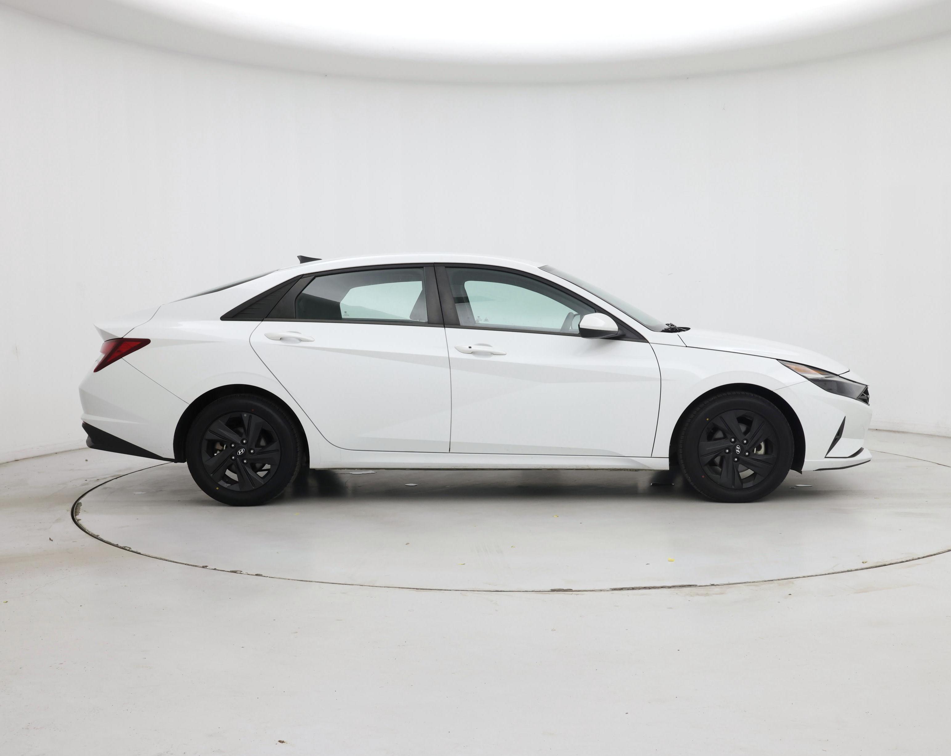 Thumbnail: 2022 Hyundai Elantra - 7
