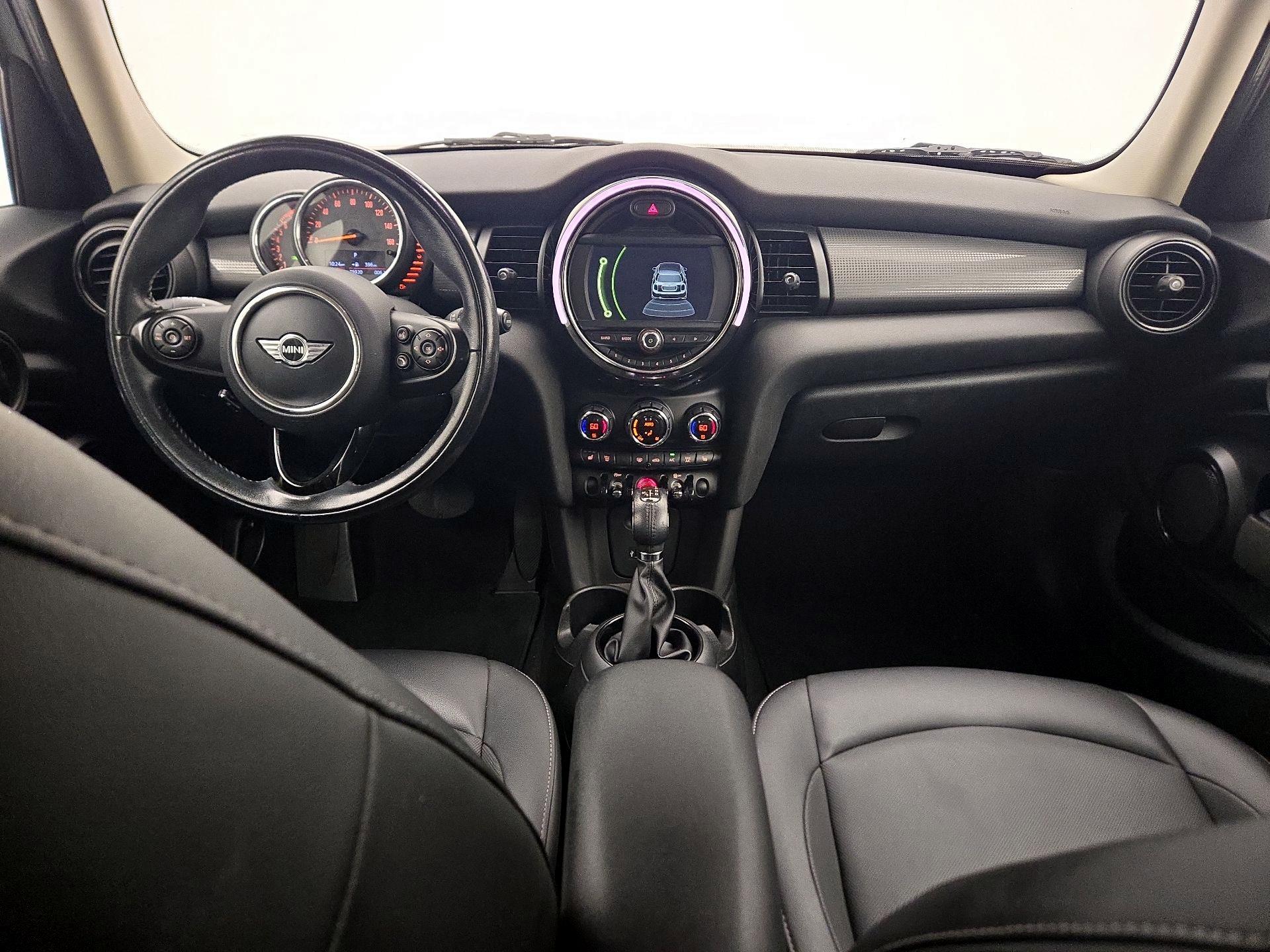 Thumbnail: 2017 MINI Cooper Hardtop - 9