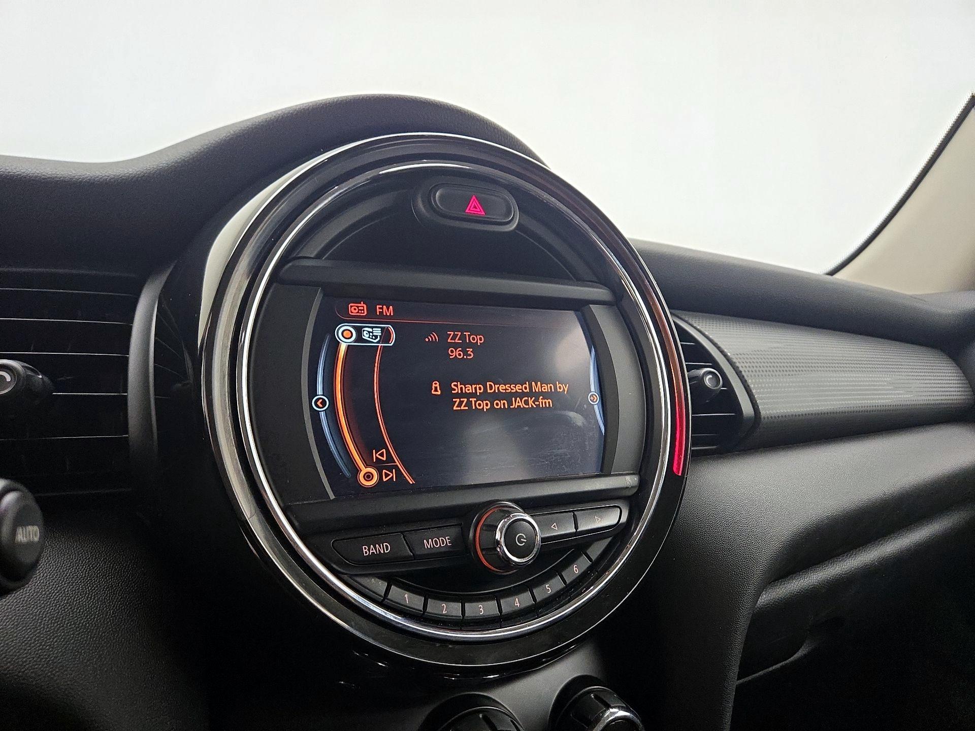 Thumbnail: 2017 MINI Cooper Hardtop - 14