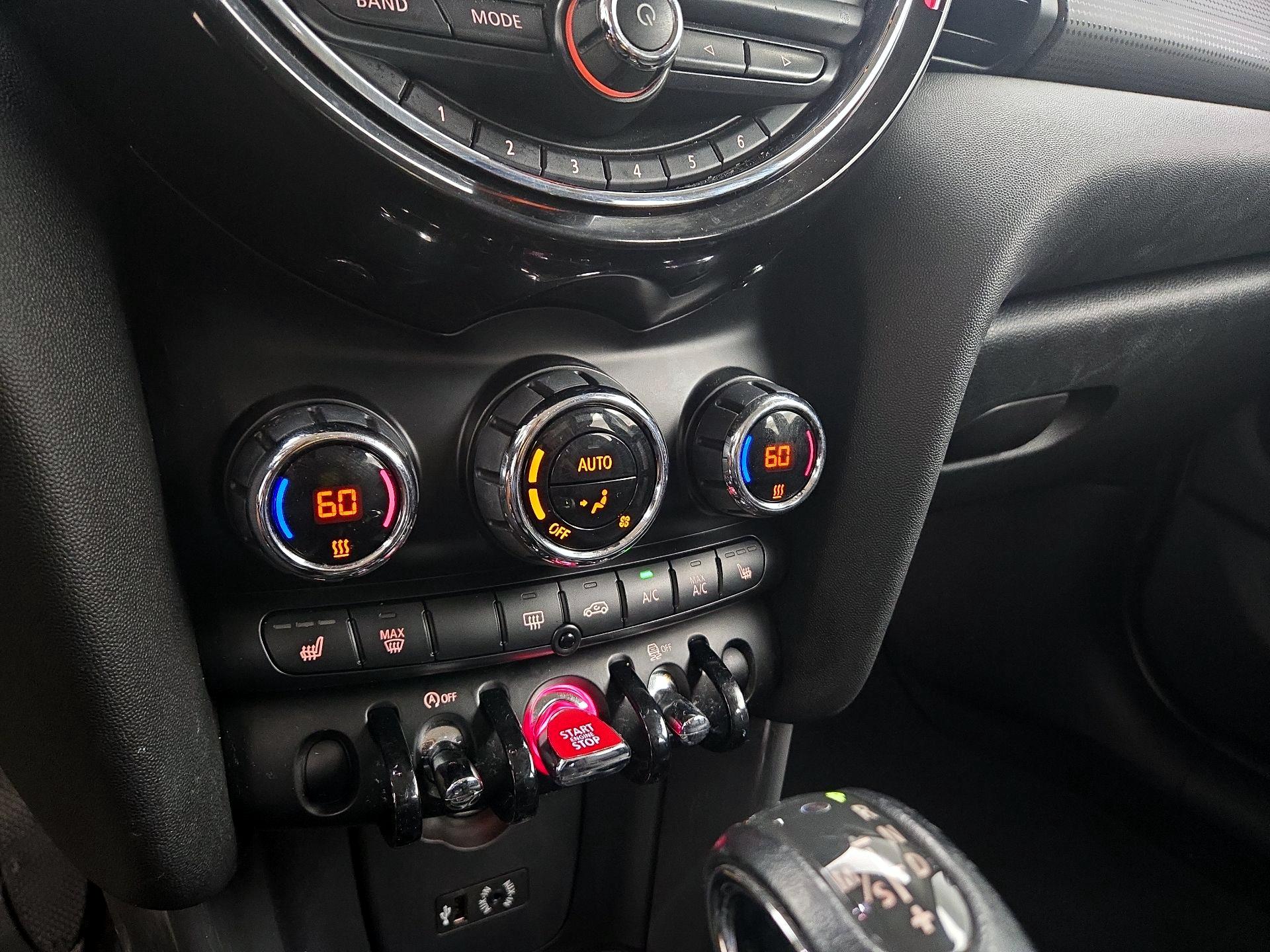 Thumbnail: 2017 MINI Cooper Hardtop - 15